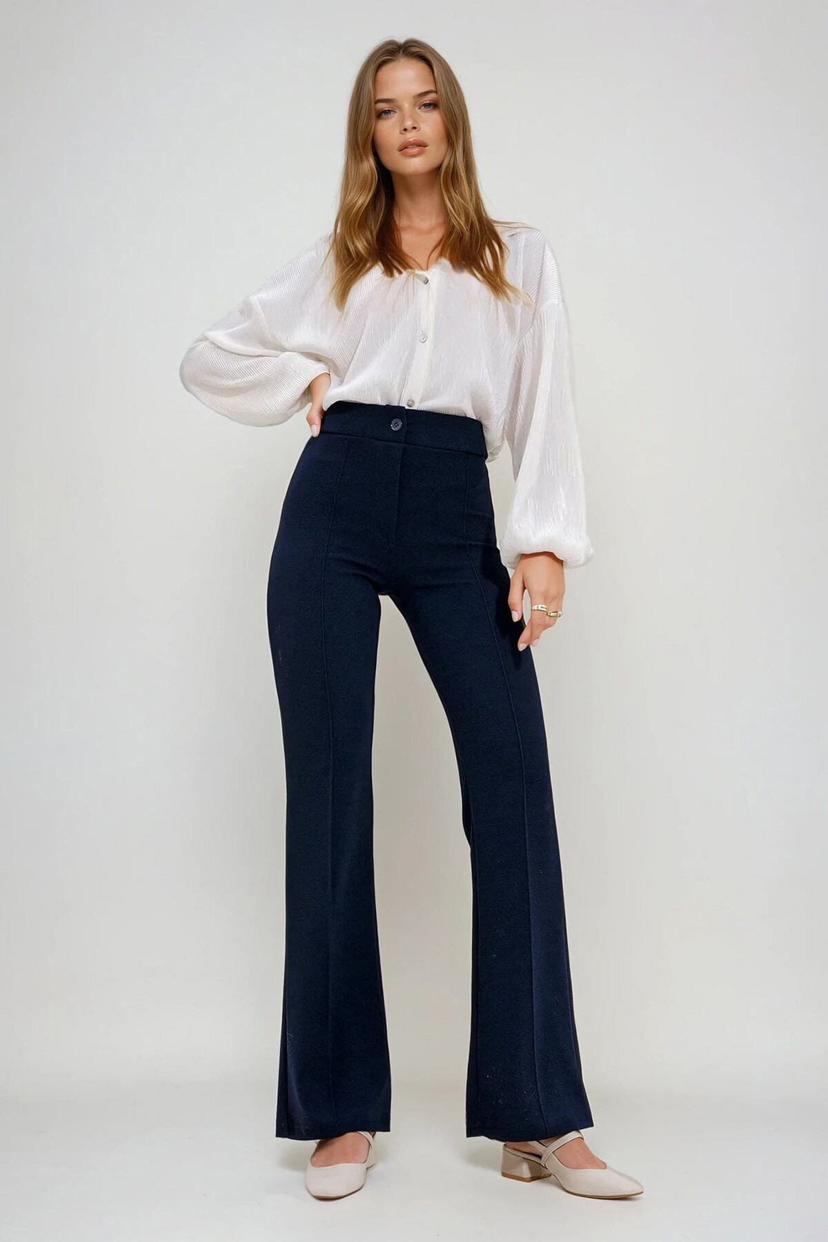 Lacivert Yüksek Bel Önü Çimalı Bol Paça Likralı Pantolon