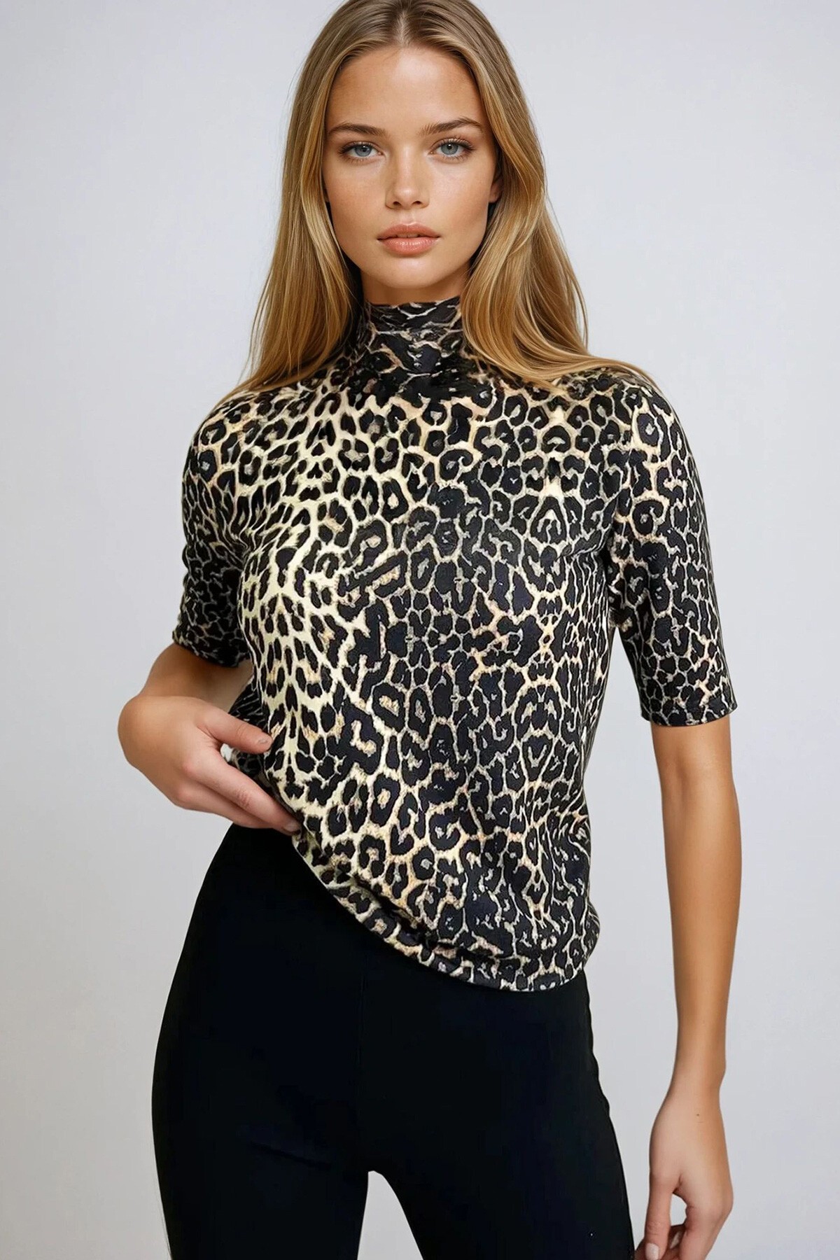 Leopar Balıkçı Yaka Yarım Kol Triko Bluz