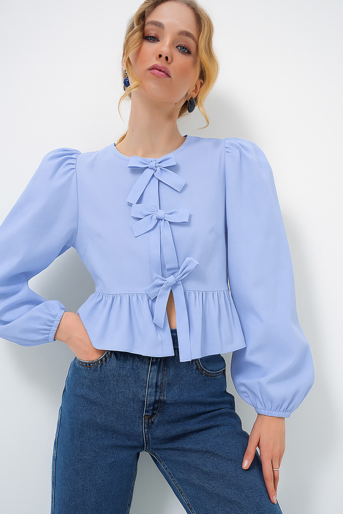 Lila Bisiklet Yaka Fiyonk Bağlamalı Prenses Kol Poplin Bluz