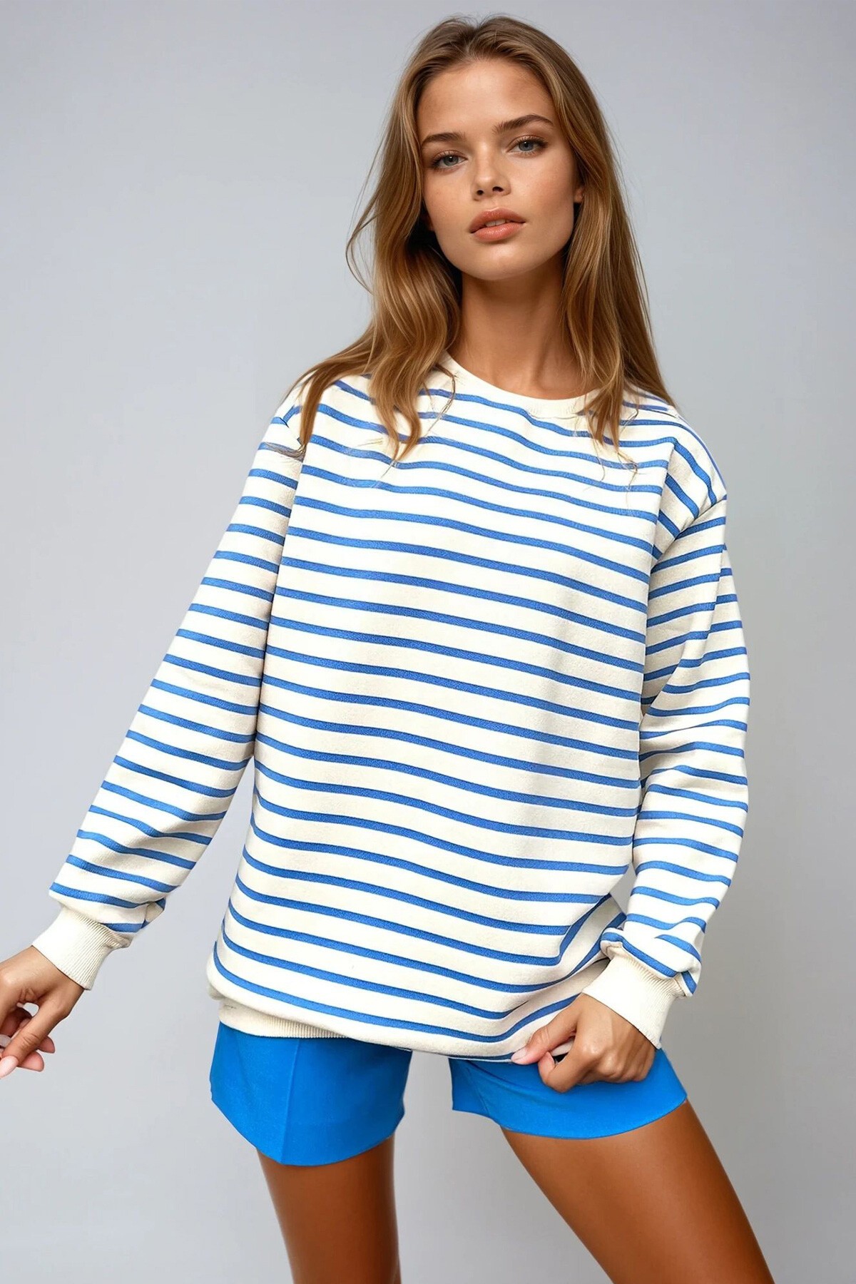 Mavi Bisiklet Yaka Çizgili 3 İplik İçi Şardonlu Sweatshirt