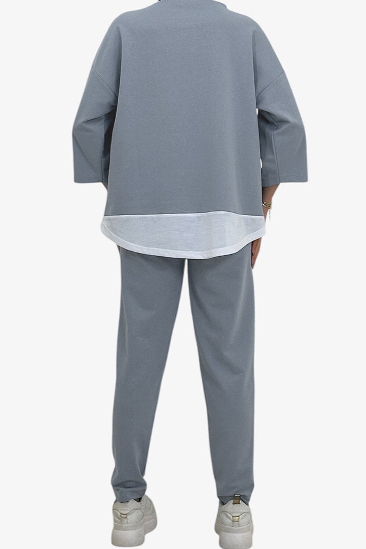 Mavi Bisiklet Yaka Renk Garnili Bluz Ve Çift Cepli Nervür Dikişli Pantolon İkili Takım