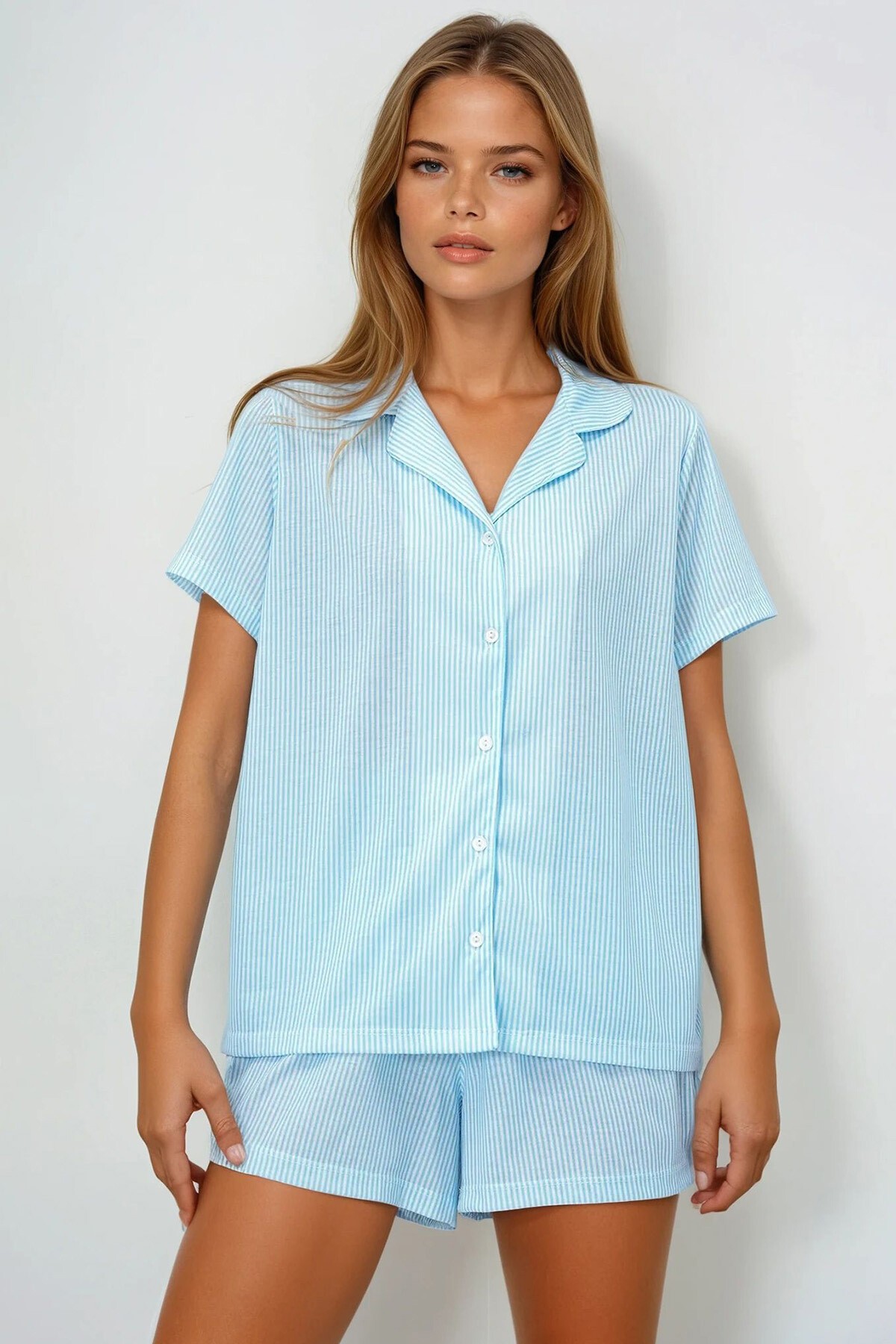 Mavi Çizgi Desenli Örme Pamuklu Gömlek Ve Şort Pijama Takımı