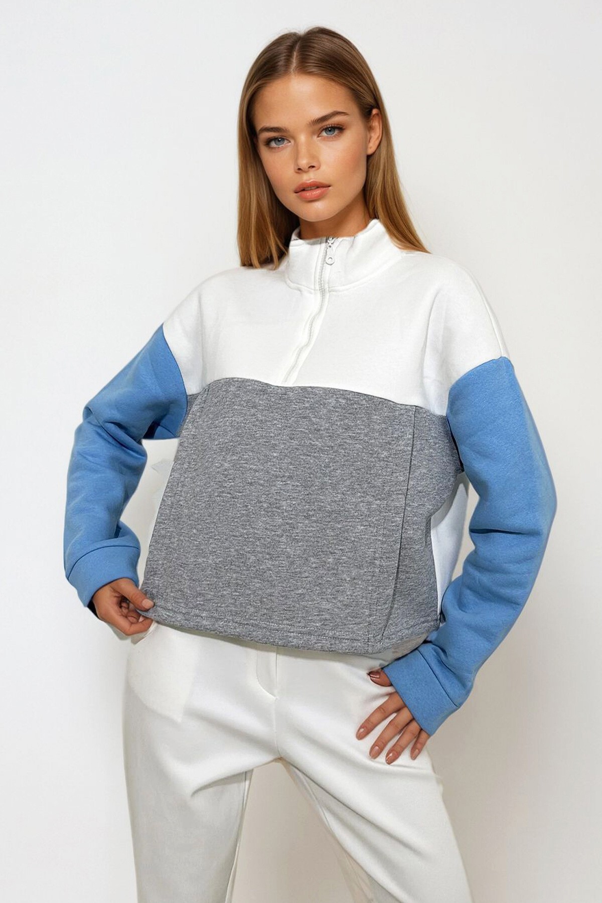 Mavi Dik Yaka Yarım Fermuarlı Renk Bloklu Sweatshirt