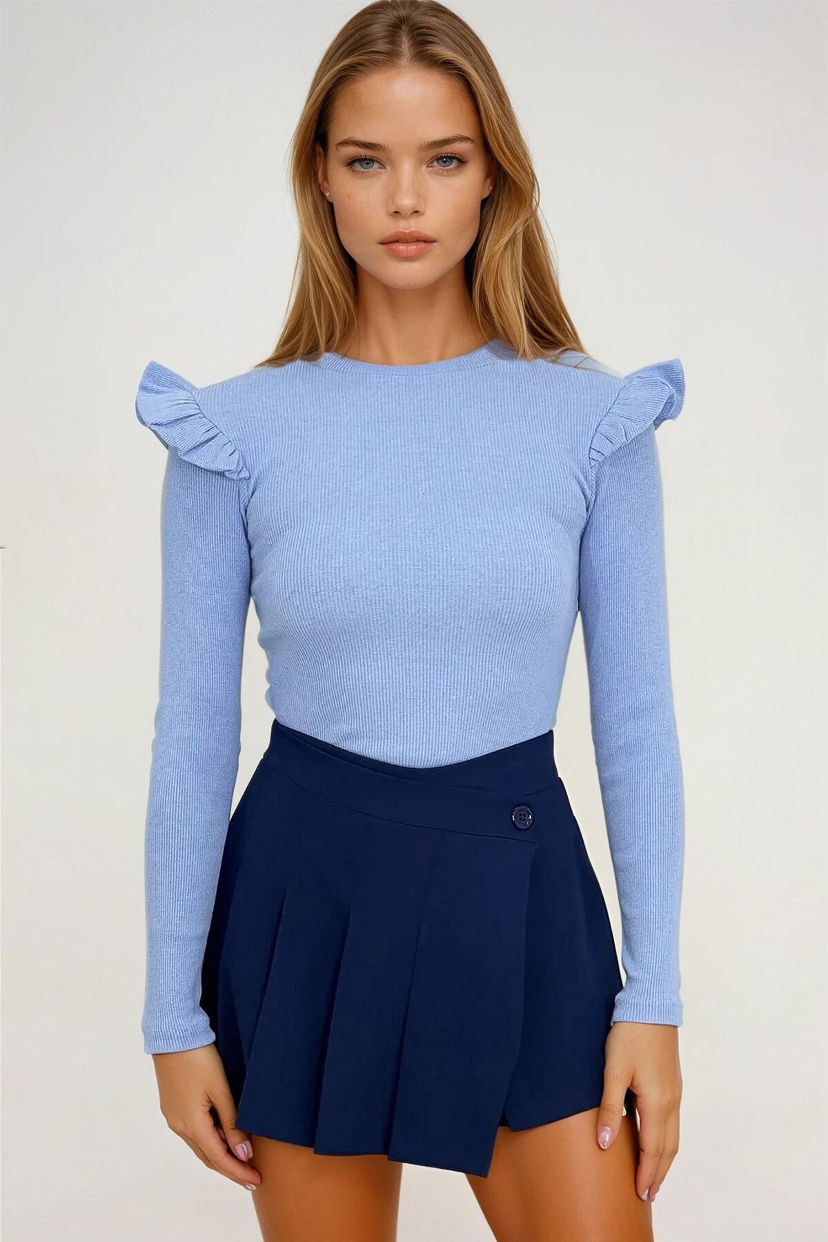 Mavi Omuzları Fırfırlı Yarım Balıkçı Kazak