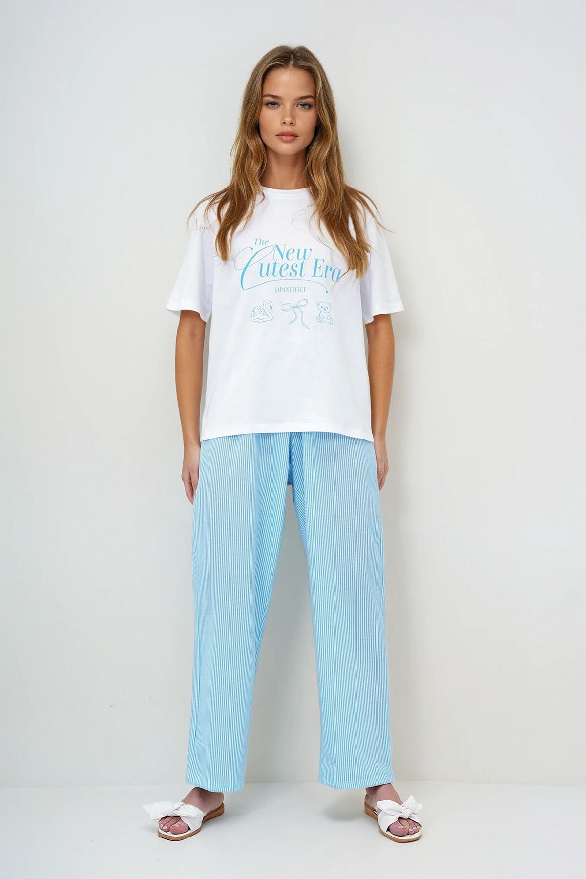 Mavi Yazı Baskılı Basic T Shirt Ve Çizgili Pantolonlu Örme Pijama Takımı