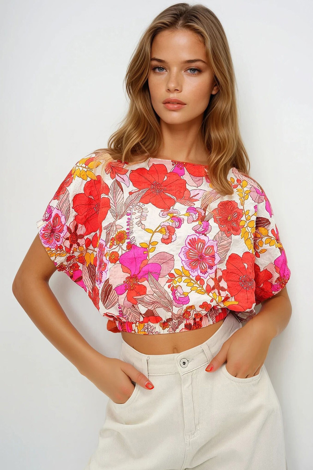 Mercan Kayık Yaka Çiçek Desenli Dokuma Bürümcük Yazlık Crop Bluz