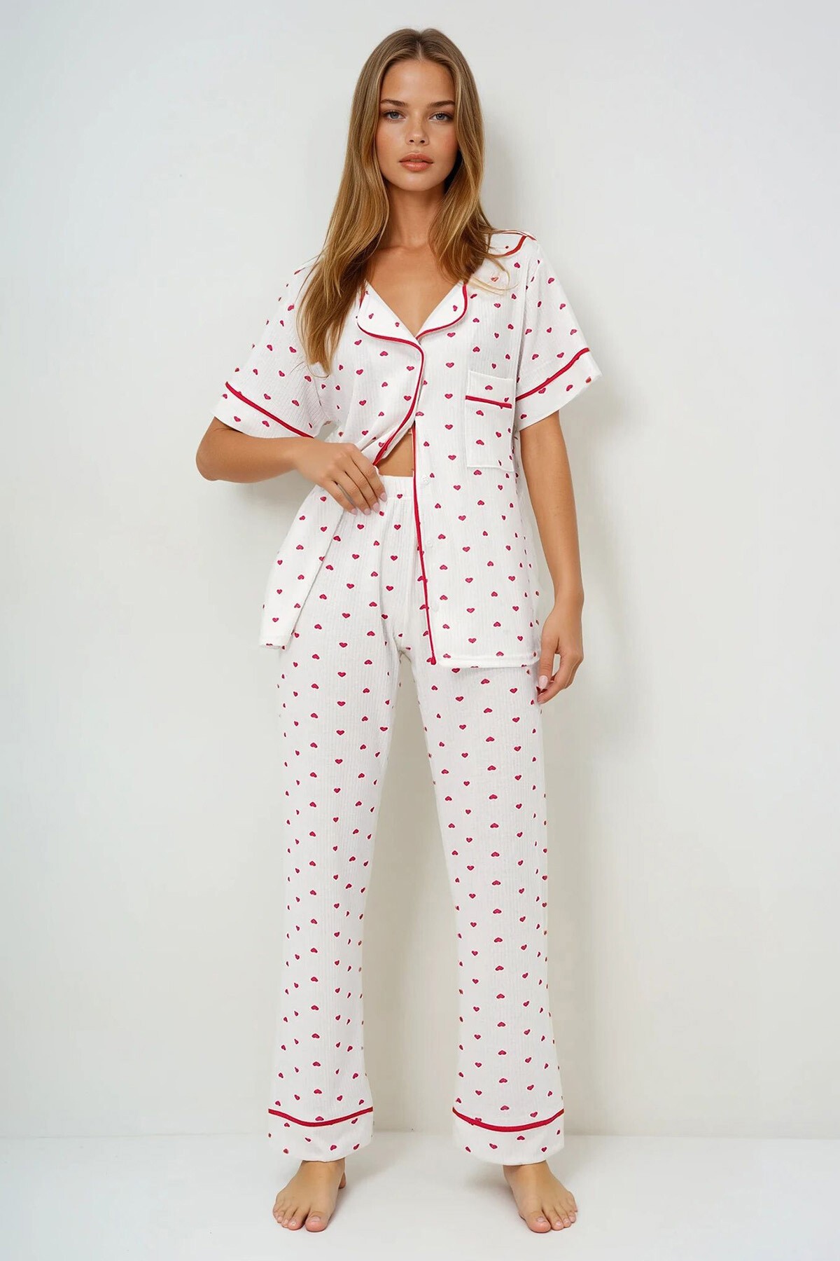 Mini Kalp Kırmızı Tek Cepli Biye Detaylı Pamuklu Gömlek Ve Pantolonlu Pijama Takımı