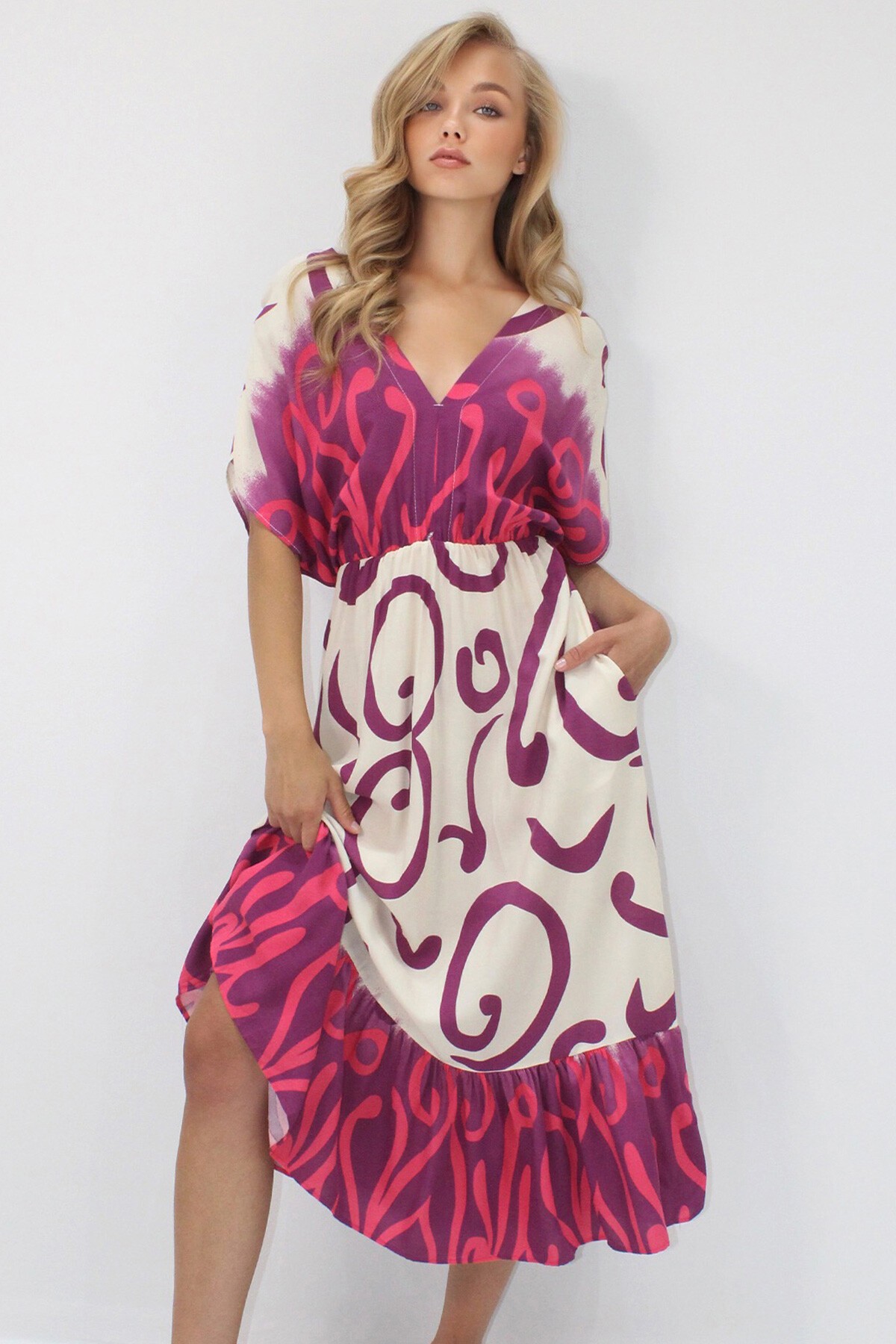 Mürdüm Ön Arka V Yaka Desenli Eteği Volanlı Yazlık Dokuma Elbise