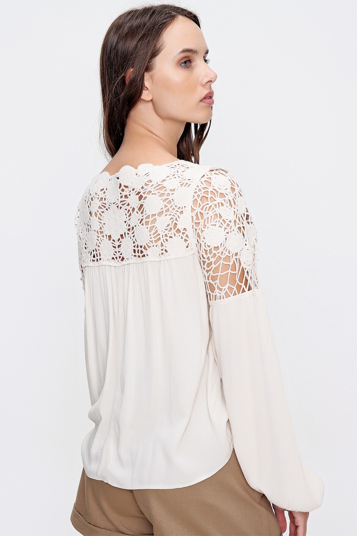 Açık Bej Örgü Motifli Dokuma Bluz Esq0030