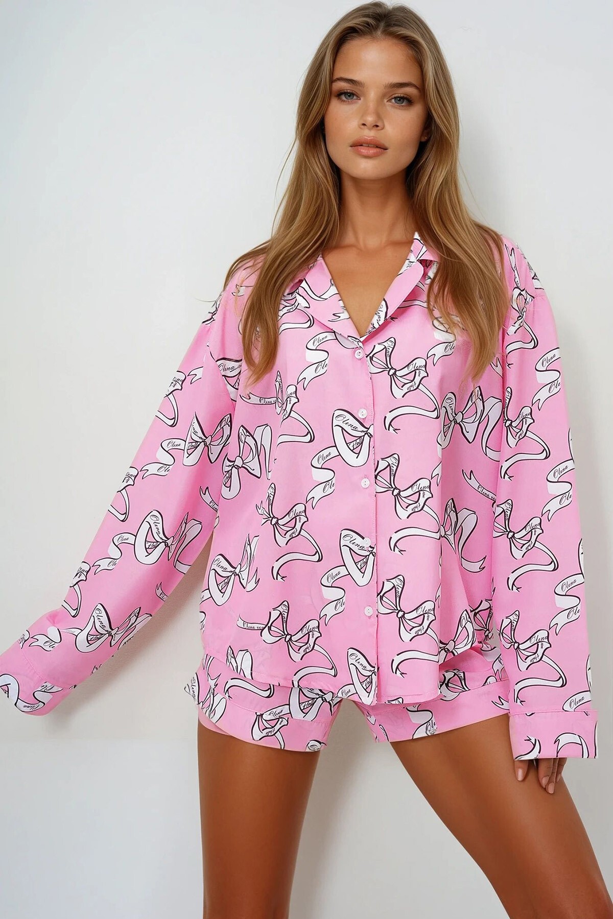 Pembe Beyaz Duble Manşet Ve Paça Detaylı Dokuma Gömlek Ve Şortlu Pijama Takımı