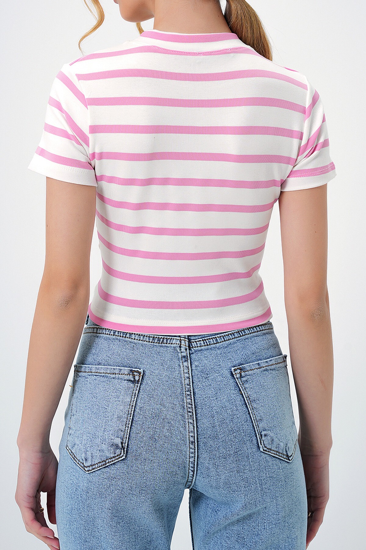 Pembe Bisiklet Yaka Yarım Kol Çizgili Crop Bluz