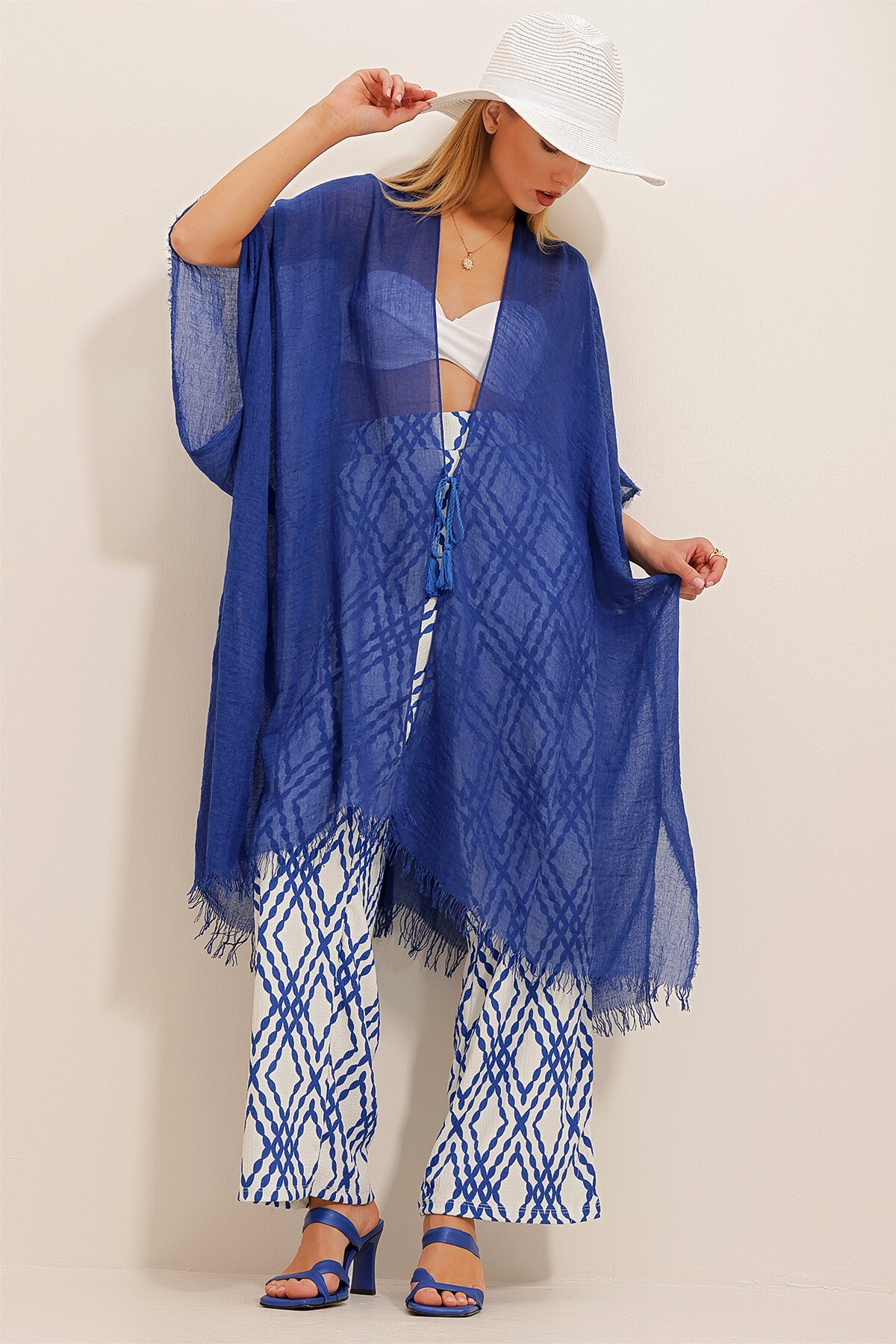 Saks Püskül Detaylı Kimono