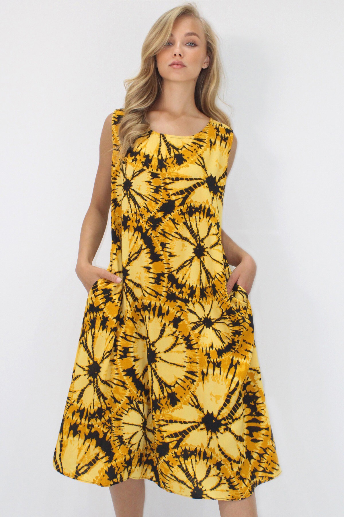 Sarı Bisiklet Yaka Çift Cepli Batik Desenli A Form Midi Boy Dokuma Viskon Elbise