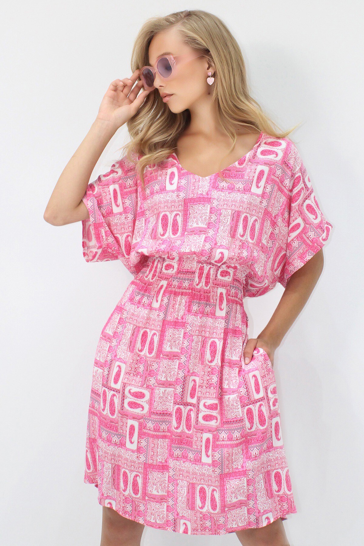 Şeker Pembe V Yaka Çift Cepli Etnik Desenli Beli Gipeli Dokuma Viskon Elbise