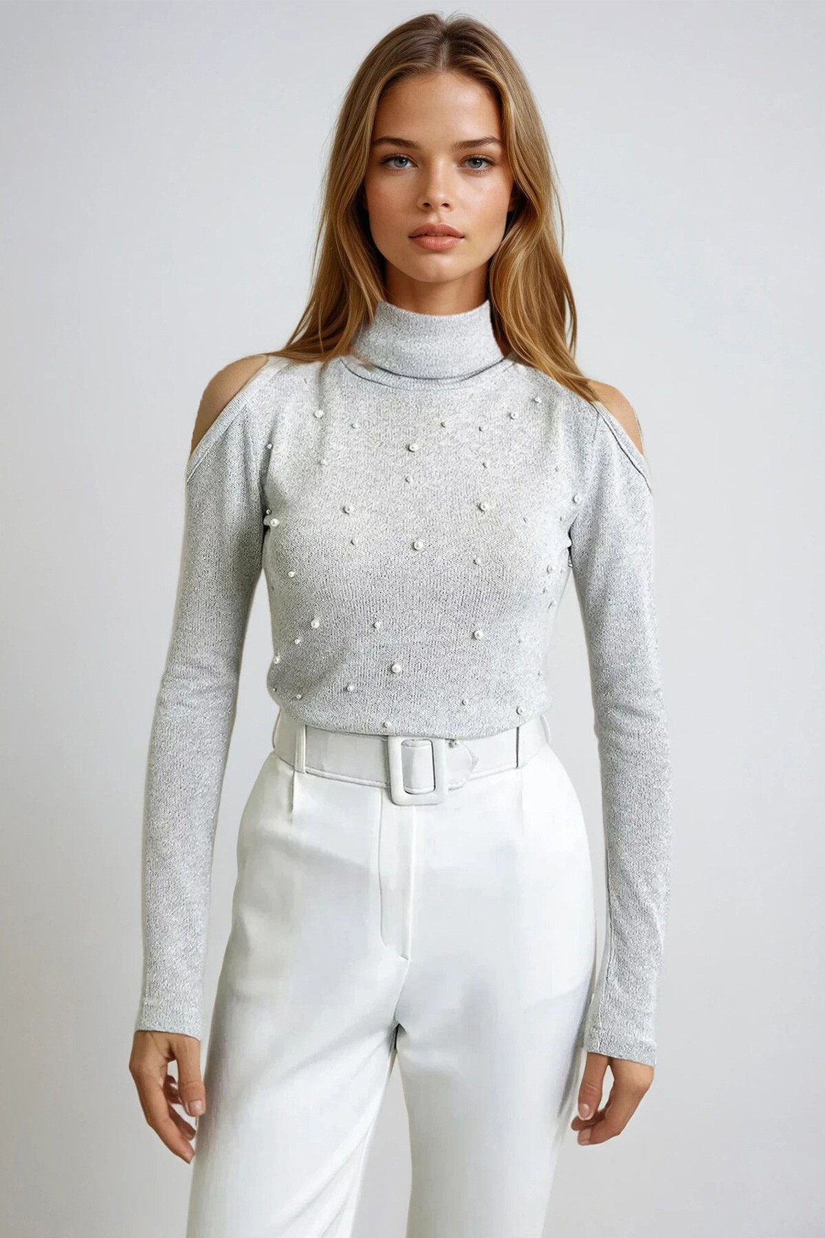 Simli Gri Balıkçı Yaka İnci Çakmalı Omuz Dekolteli Simli Örme Bluz