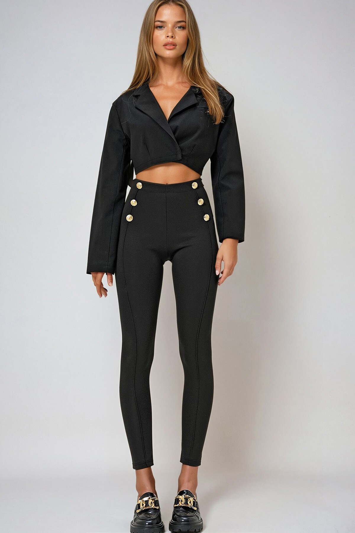 Siyah Altın Rengi Düğmeli Önü Çımalı Tayt