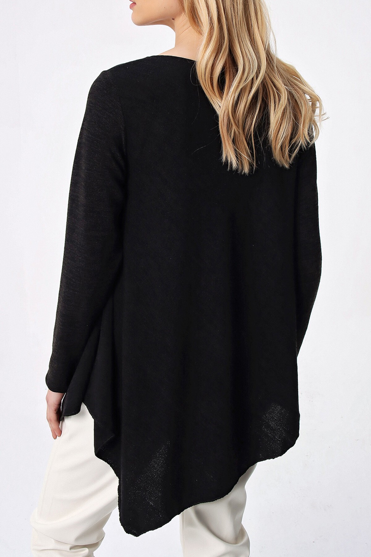 Siyah Asimetrik Kesim Tunik