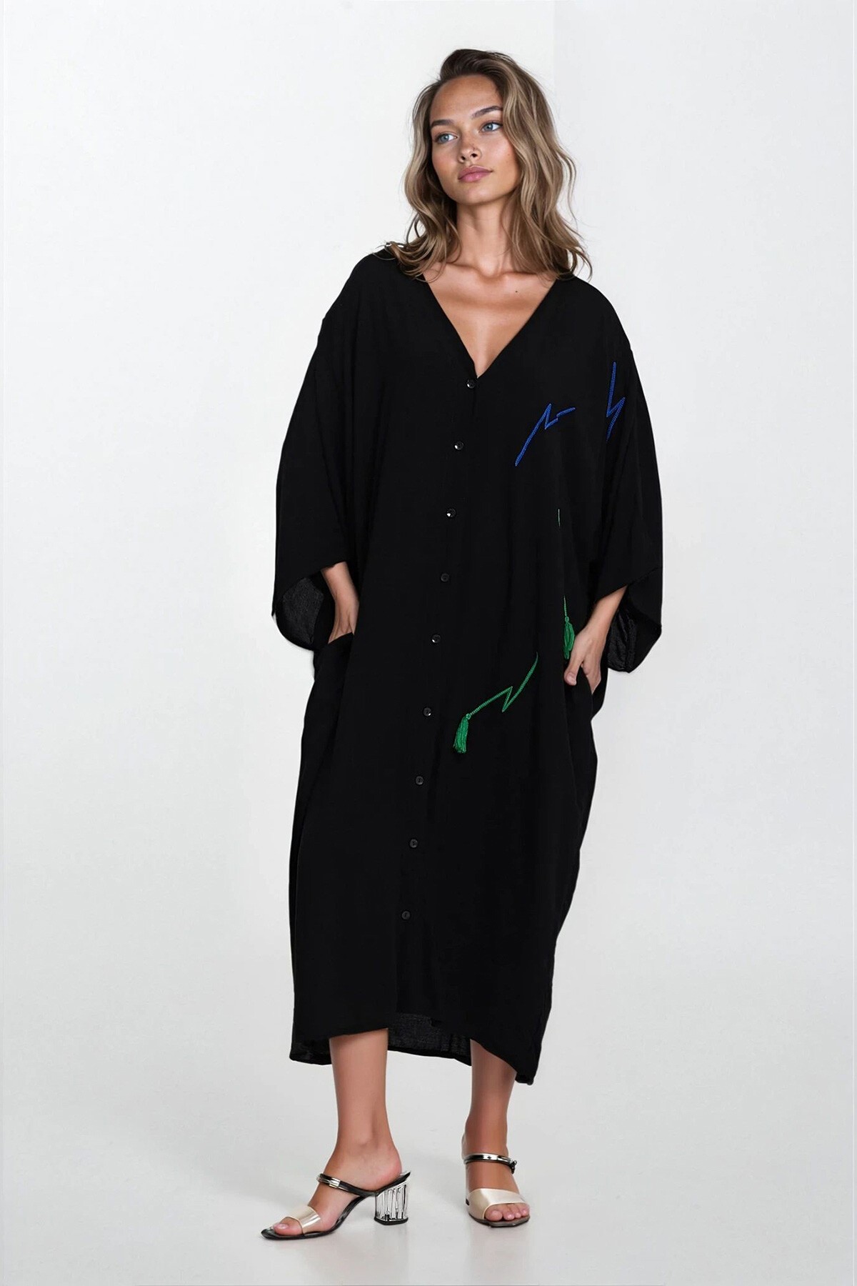 Siyah Baskılı Asimetrik Kesim Büyük Beden Gömlek Elbise