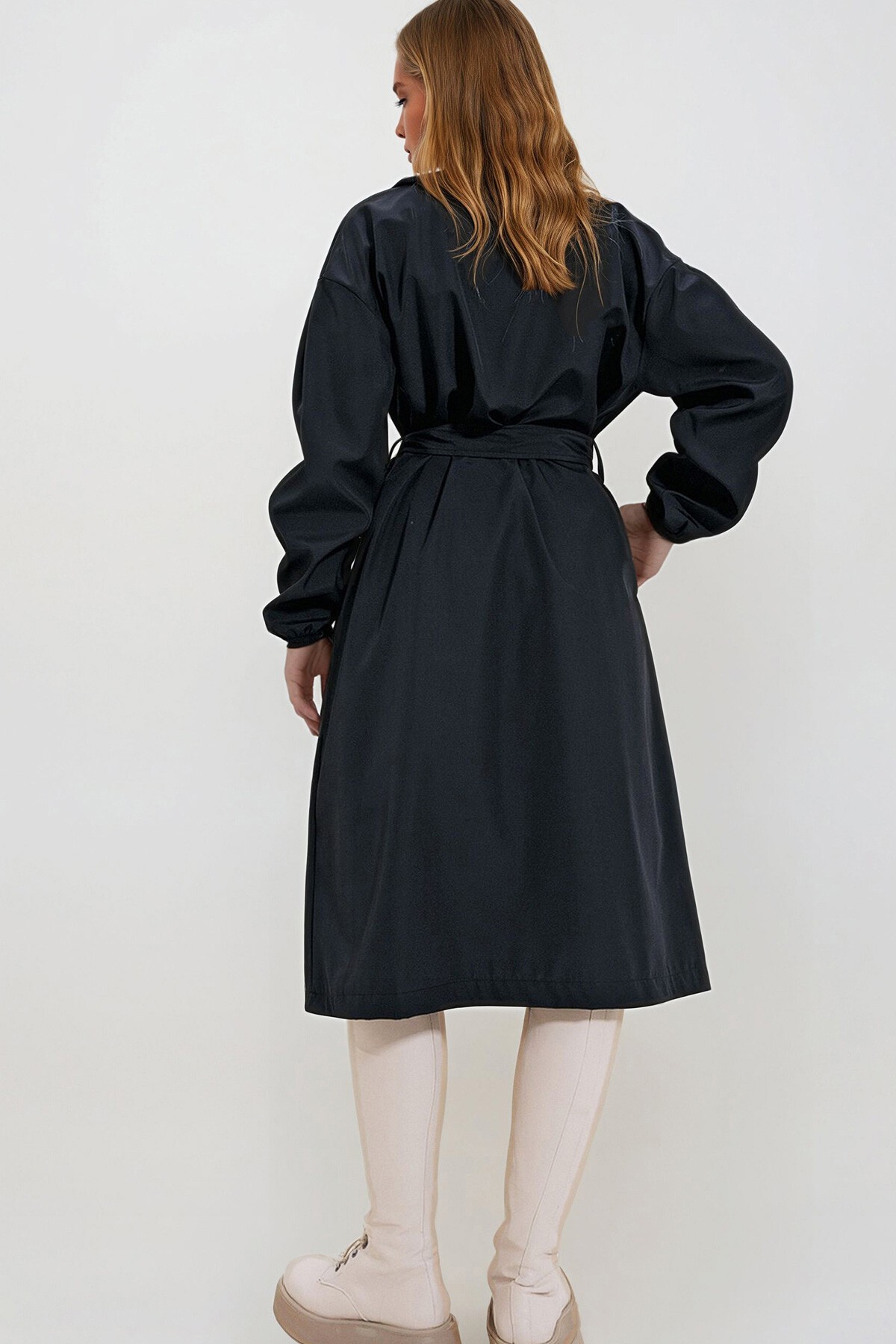 Siyah Belden Bağlamalı Balon Kol Trençkot