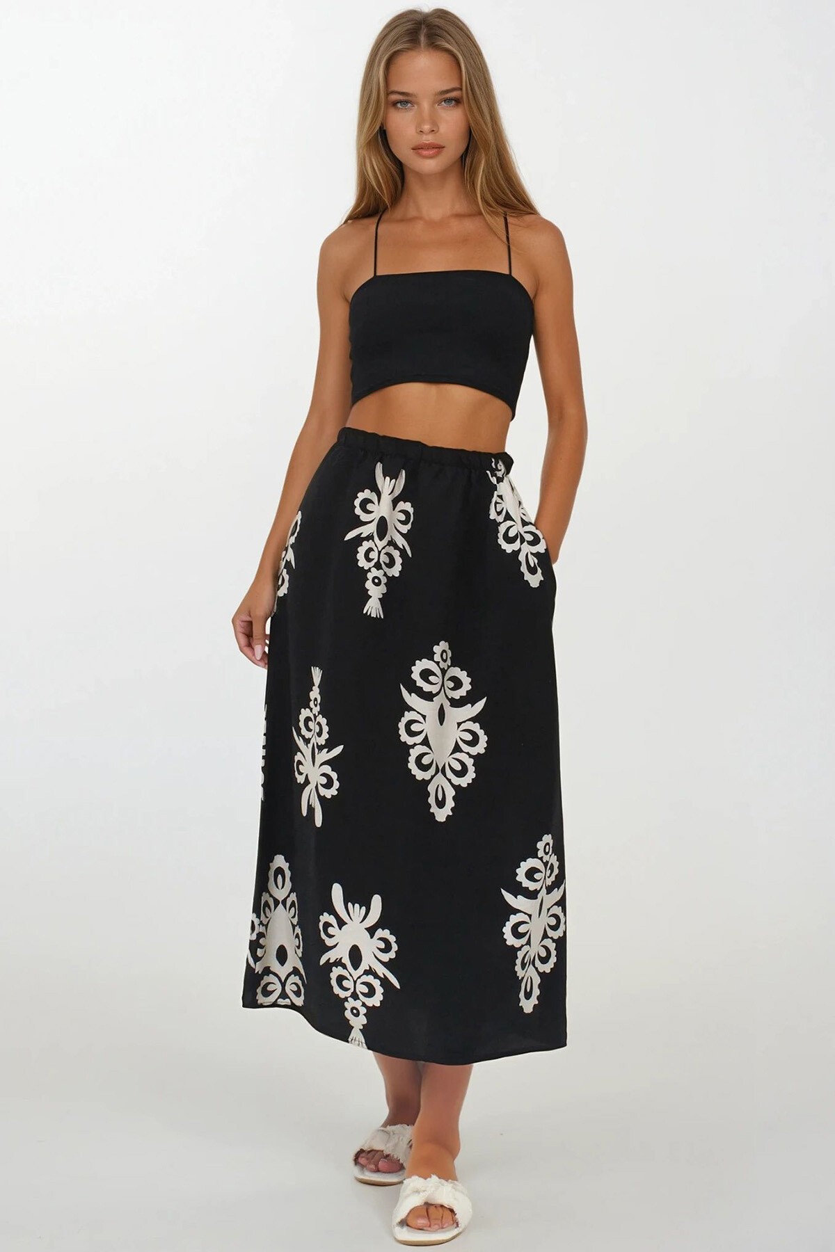 Siyah Beli Lastikli Çift Cepli Desenli Maxi Boy Etek
