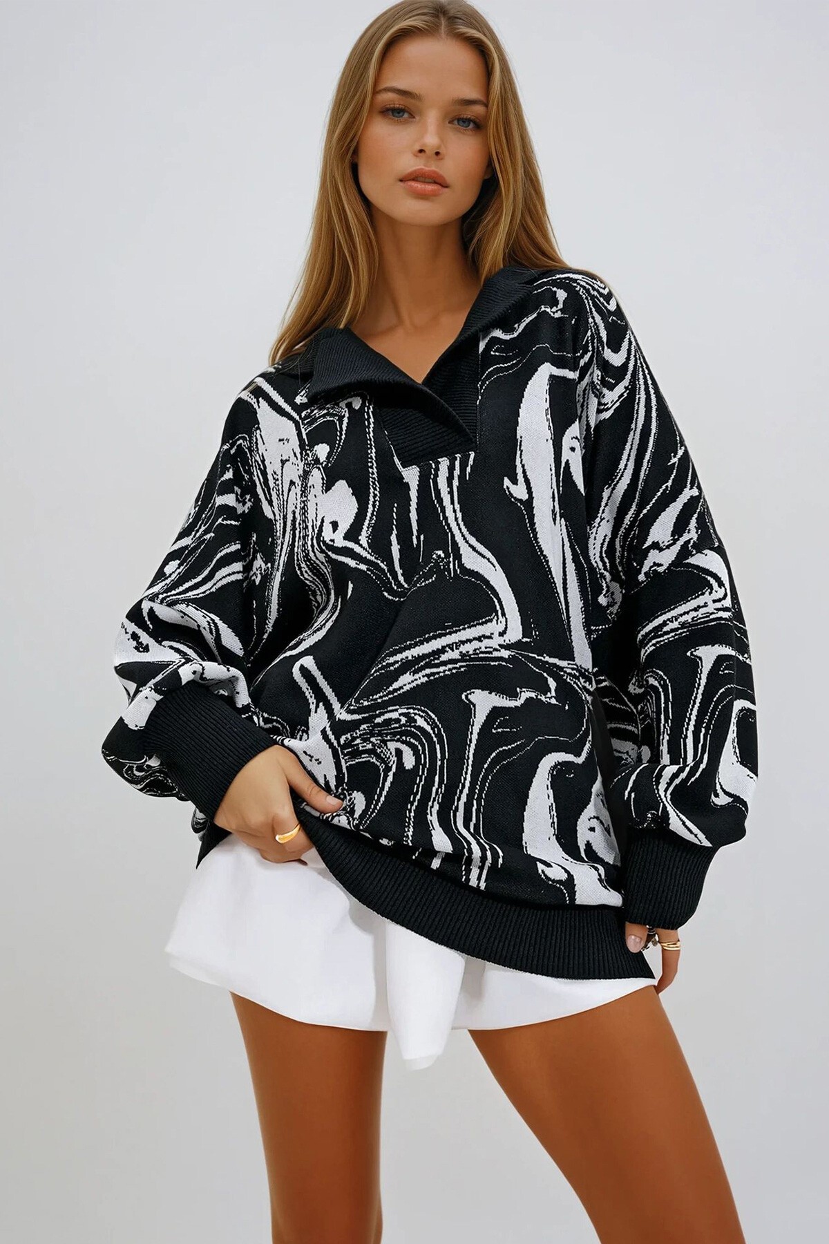 Siyah Beyaz Polo Yaka Desenli Triko Sweatshirt