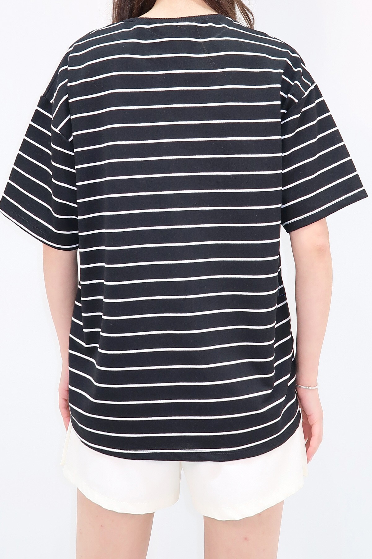 Siyah Bisiklet Yaka Çizgili Oversize T Shirt