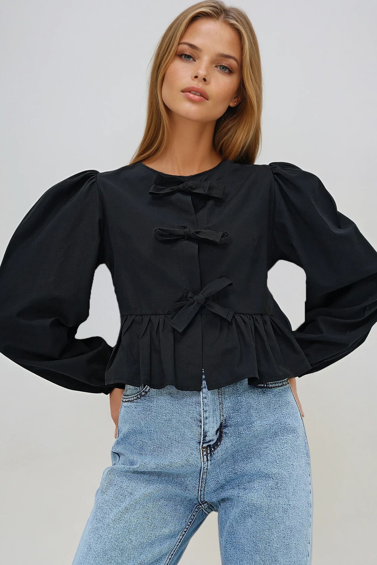 Siyah Bisiklet Yaka Fiyonk Bağlamalı Prenses Kol Poplin Bluz