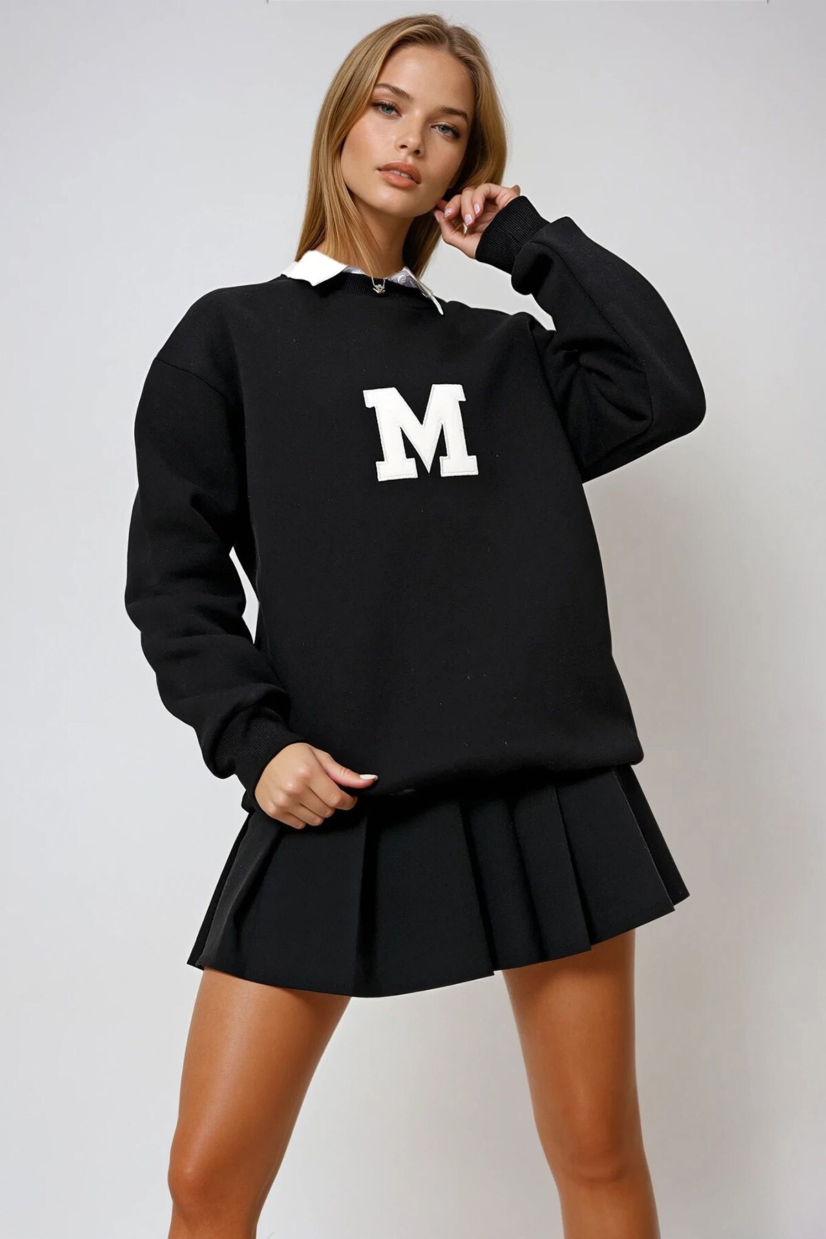 Siyah Bisiklet Yaka Nakışlı 3 İplik İçi Şardonlu Oversize Kışlık Sweatshirt