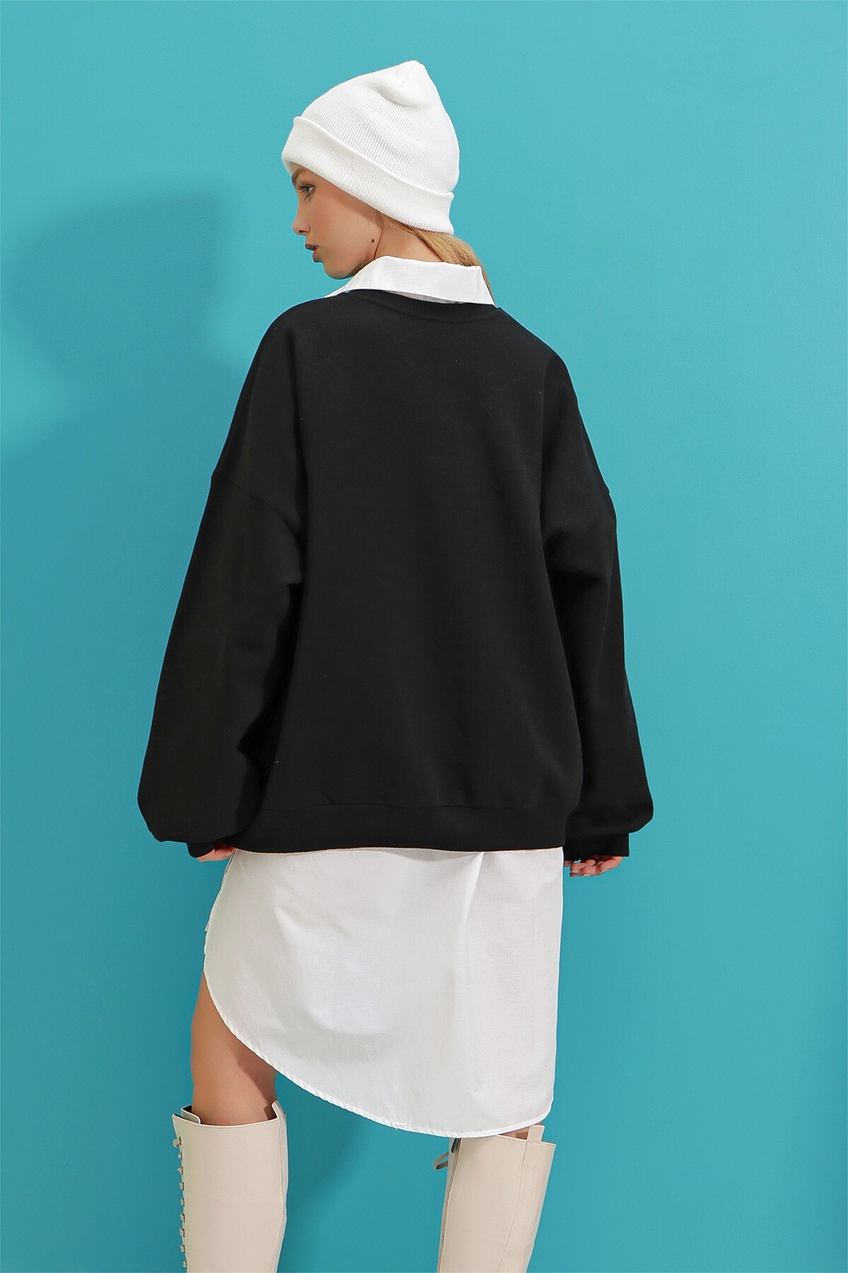 Siyah Bisiklet Yaka Yazı Baskılı Üç İplik İçi Polarlı Kolej Sweatshirt