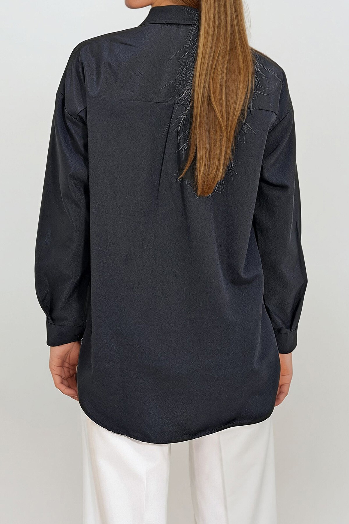 Siyah Çiçek Nakışlı Oversize Dokuma Gömlek