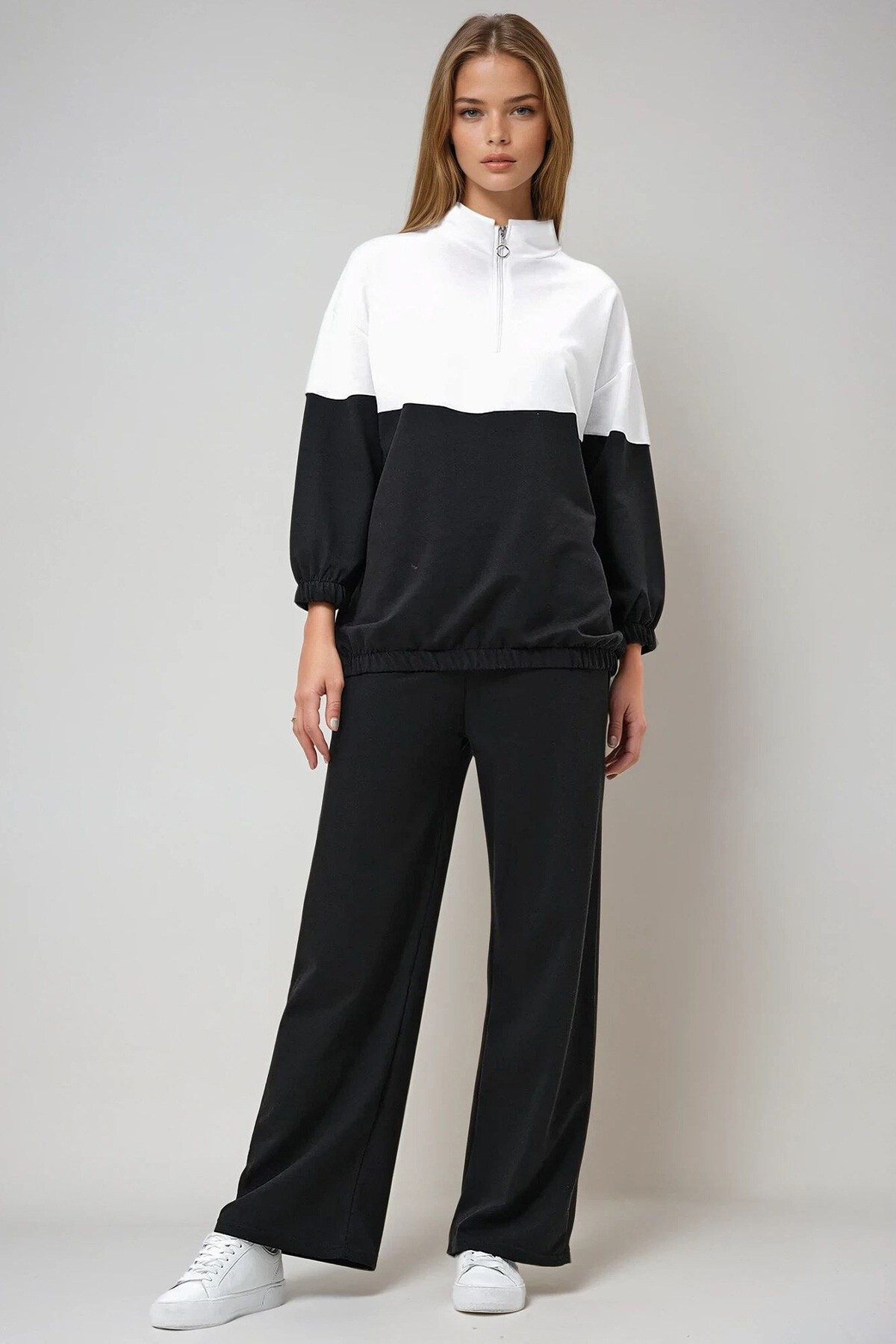 Siyah Dik Yaka Fermuarlı Renk Bloklu İki İplik Alt Üst Takım