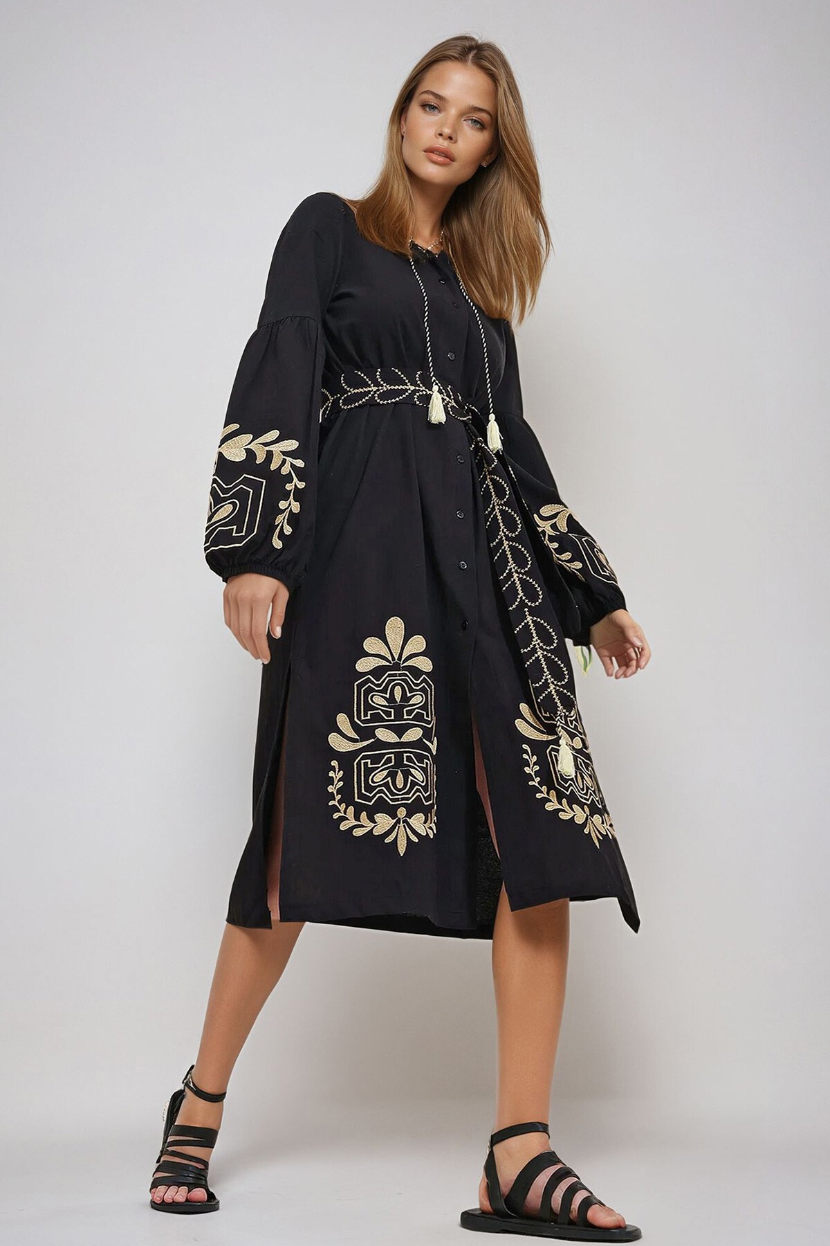 Siyah Hakim Yaka Kemerli Çift Yırtmaçlı Keten Elbise