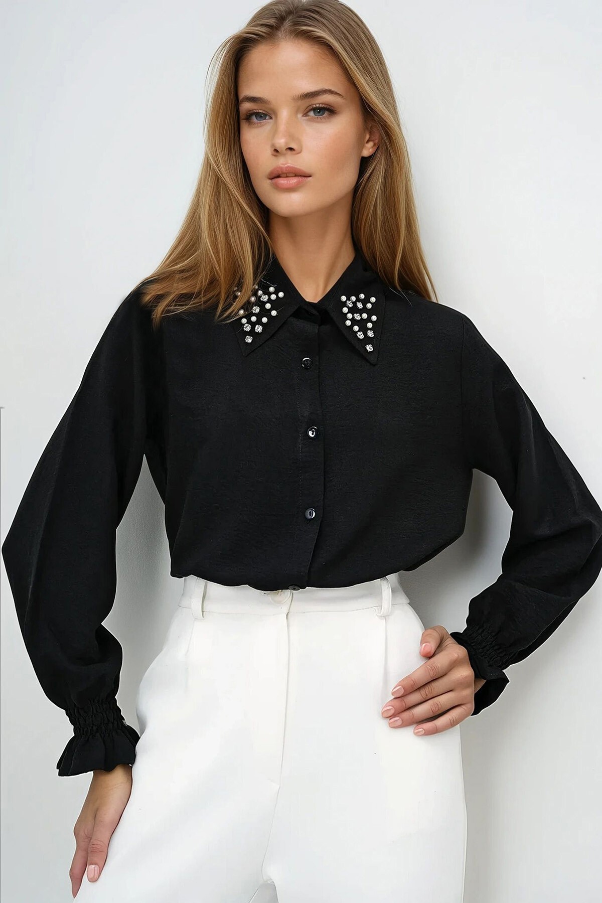 Siyah İnci Ve Taş İşlemeli Aerobin Gömlek