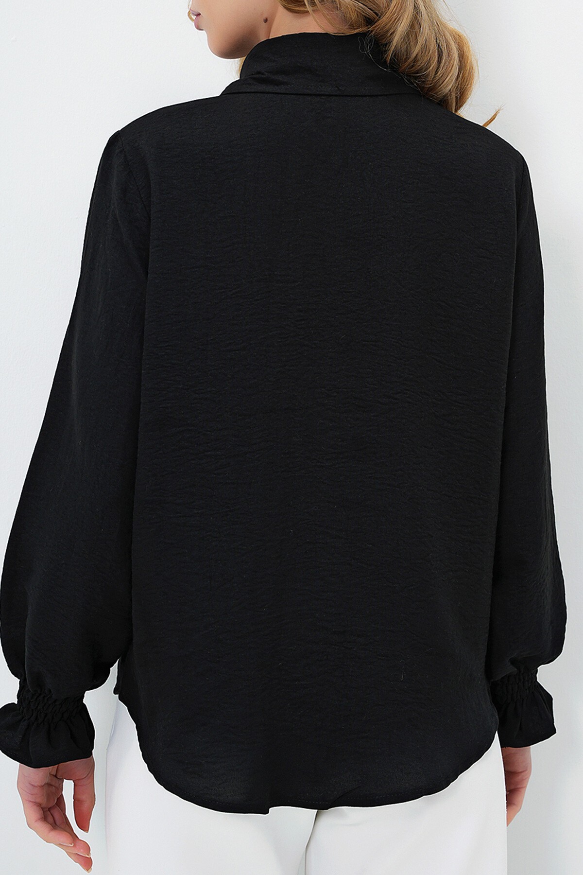 Siyah İnci Ve Taş İşlemeli Aerobin Gömlek