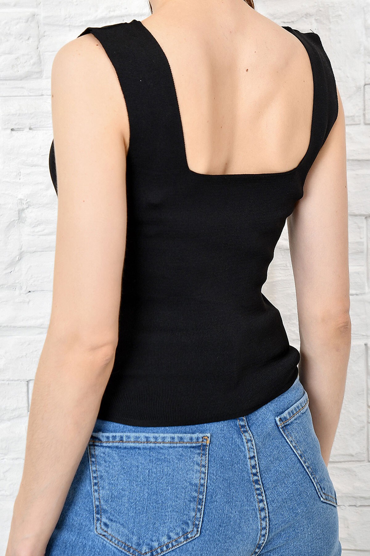 Siyah Kare Yaka İnce Merserize Bluz