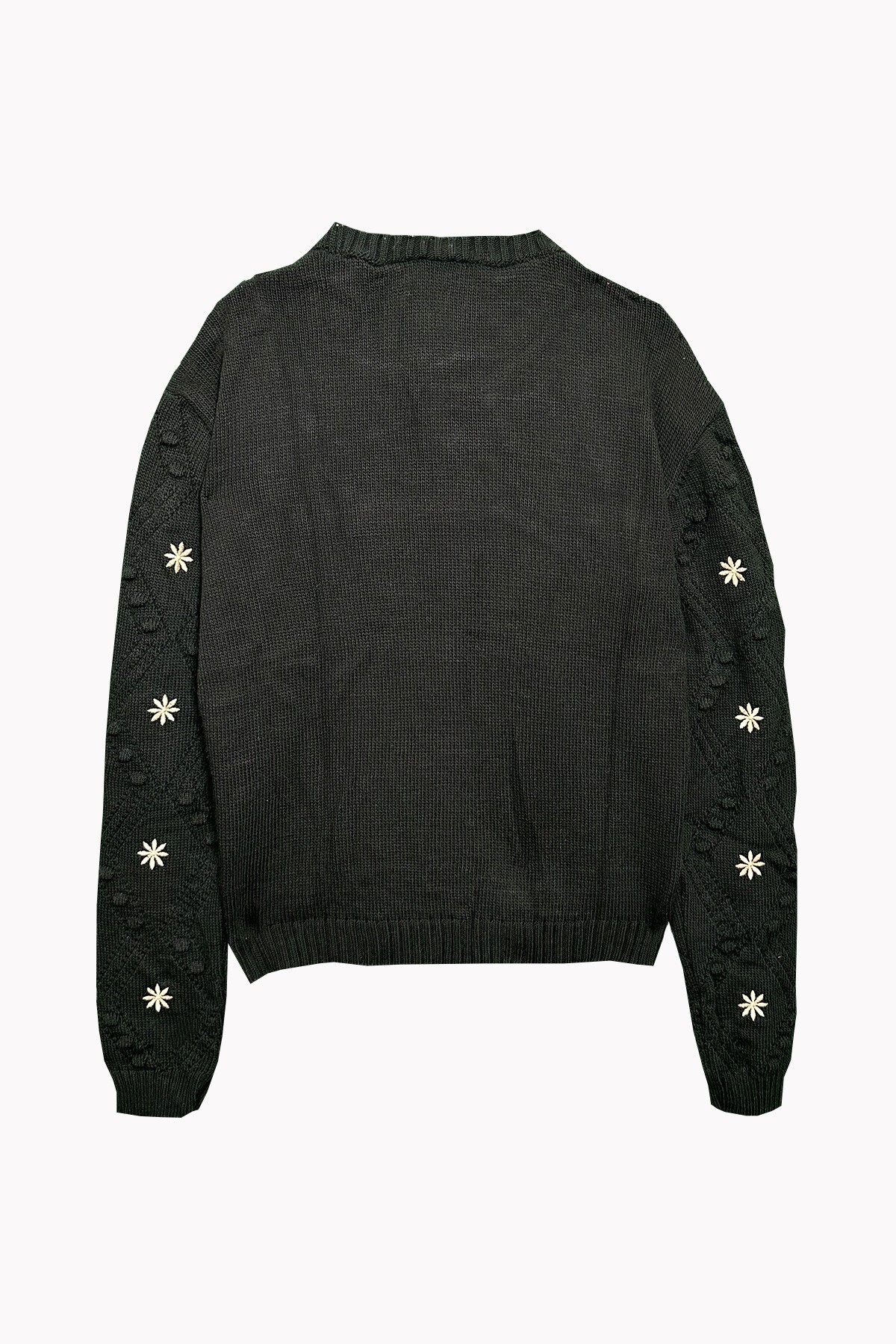 Siyah Nakışlı Triko Kazak