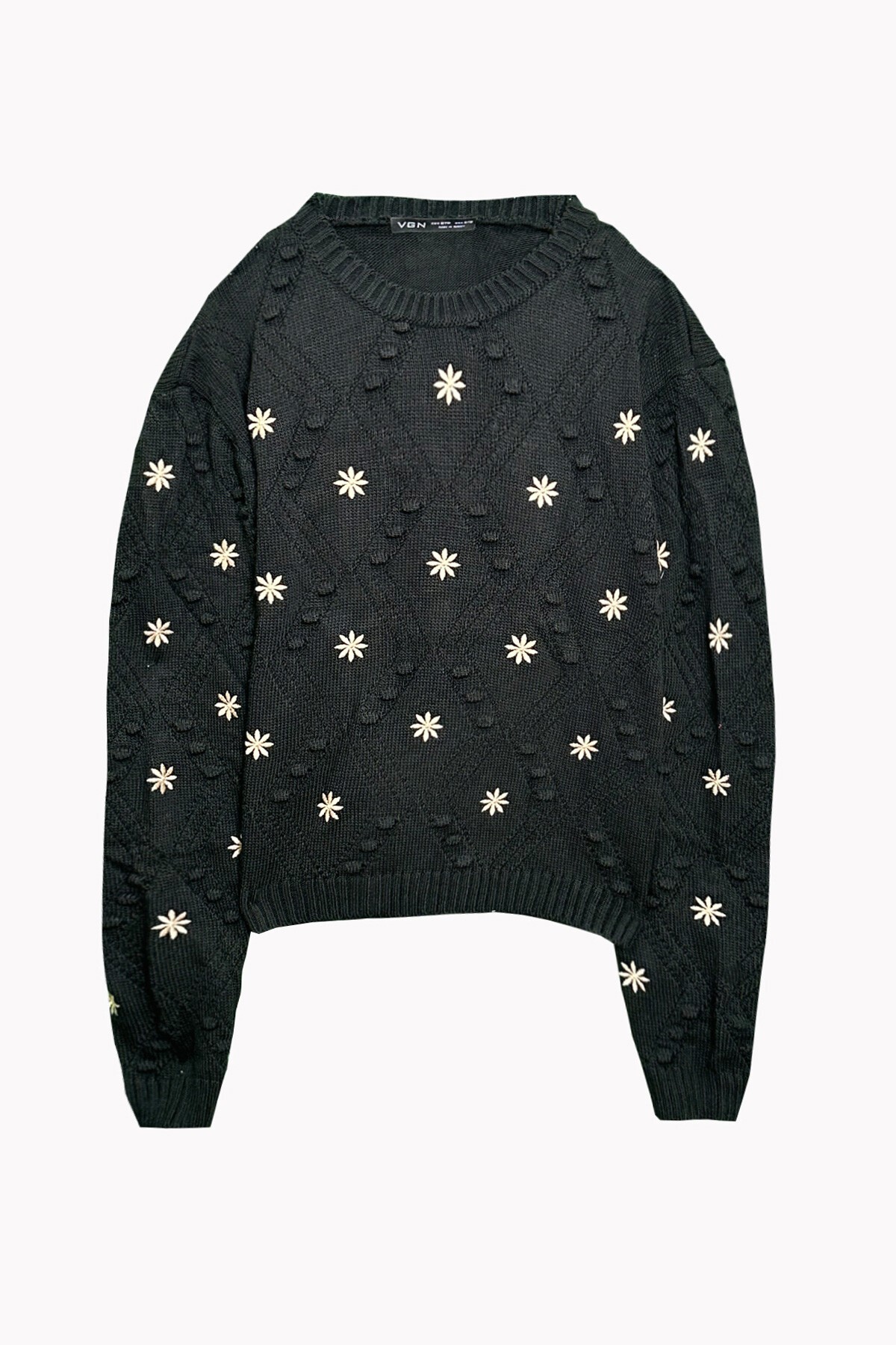 Siyah Nakışlı Triko Kazak