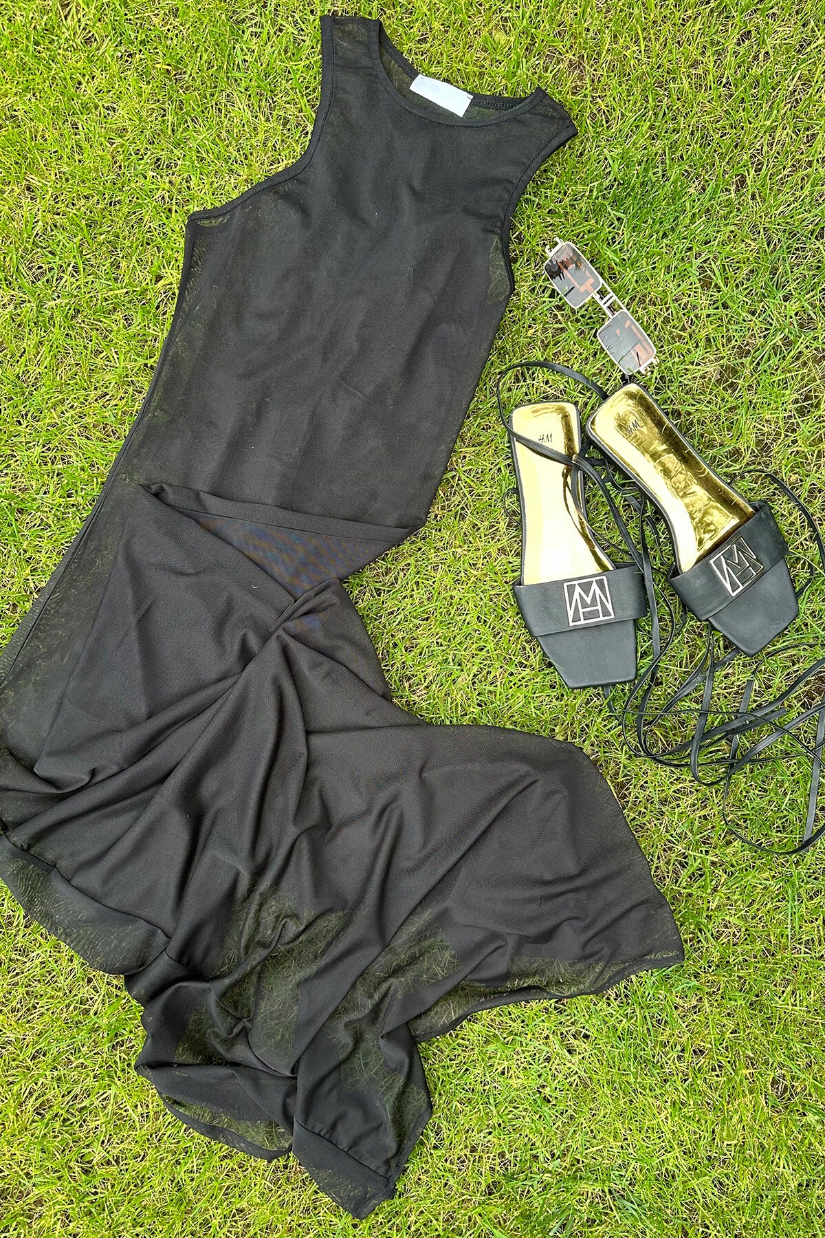 Siyah Sıfır Kol Astarsız Arka Yırtmaçlı Plaj Elbisesi