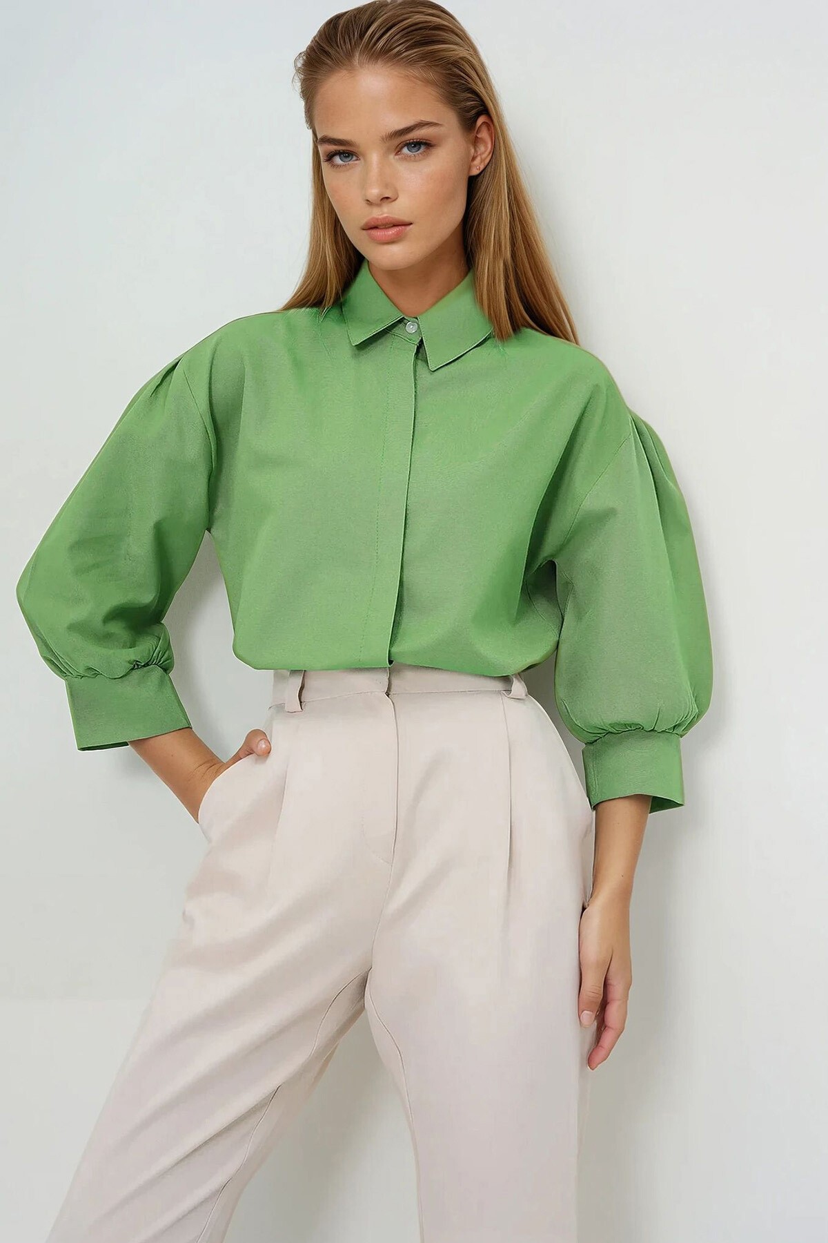 Su Yeşili Balon Kol Gizli Patlı Dokuma Gömlek
