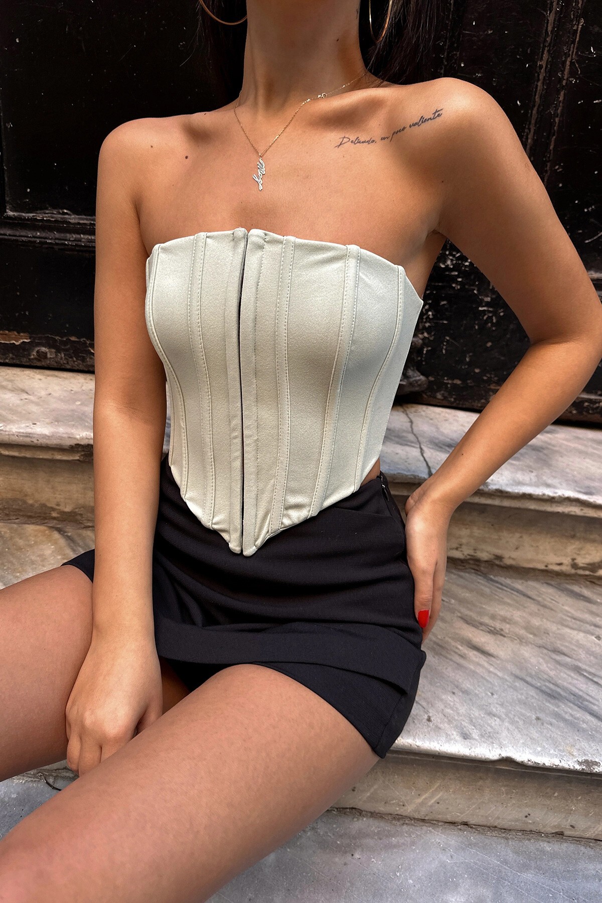 Su Yeşili Önü Kopçalı Straplez Crop Büstiyer