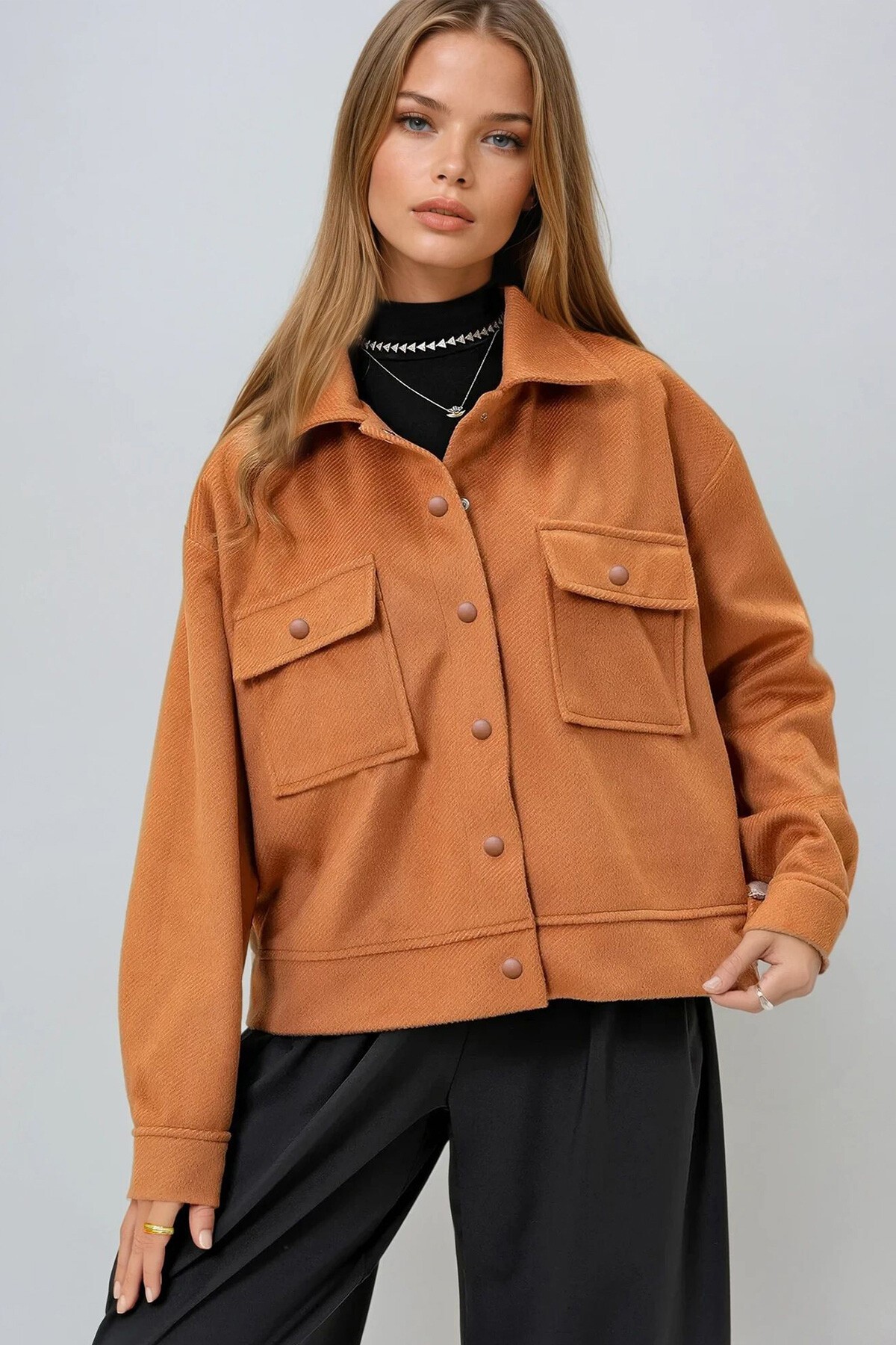 Taba İçi Astarlı Çift Cepli Kaşe Ceket