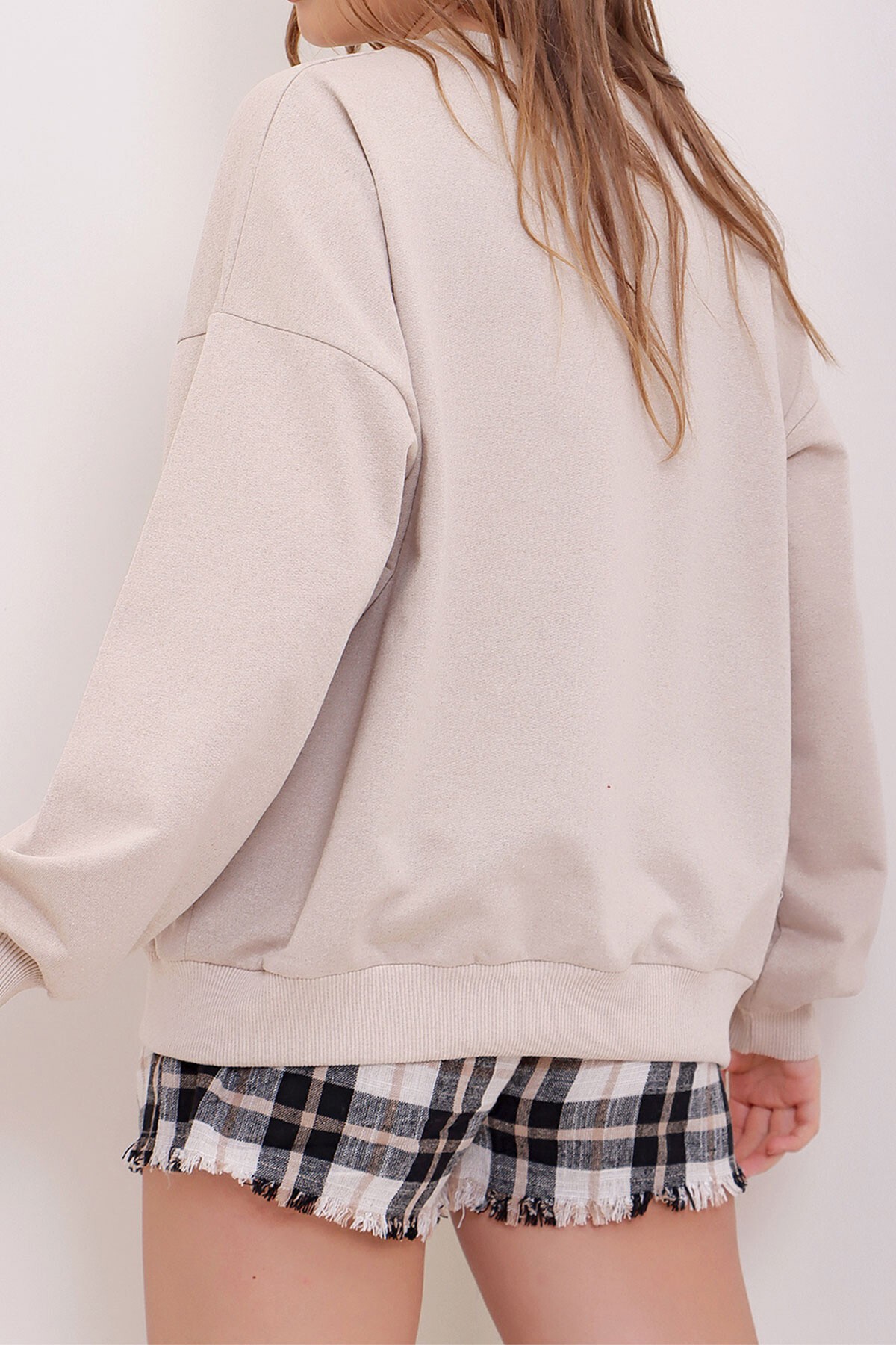 Taş Bisiklet Yaka Oversize Mevsimlik Basic Sweatshirt