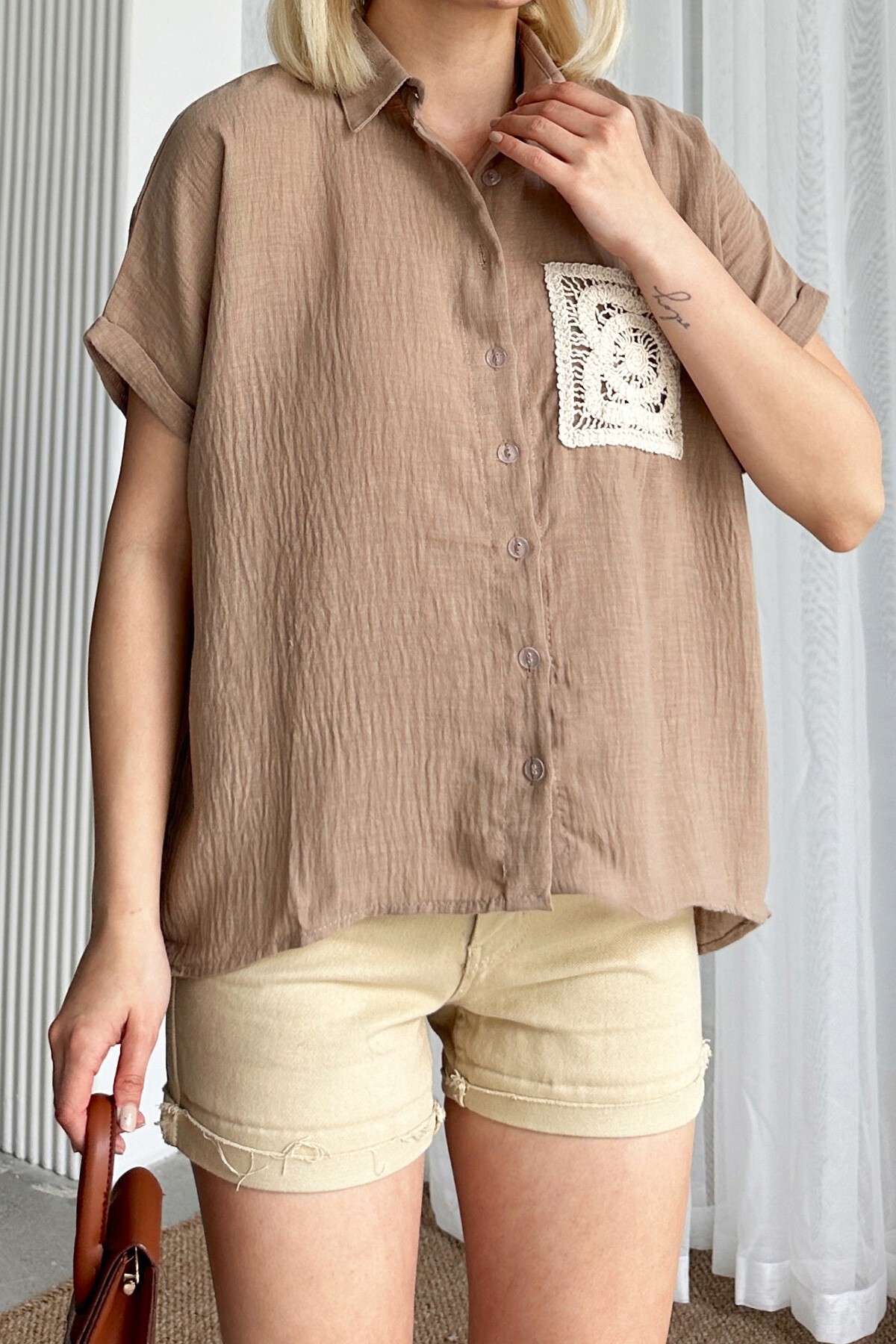 Taş Kroşeta Cepli Oversize Keten Gömlek