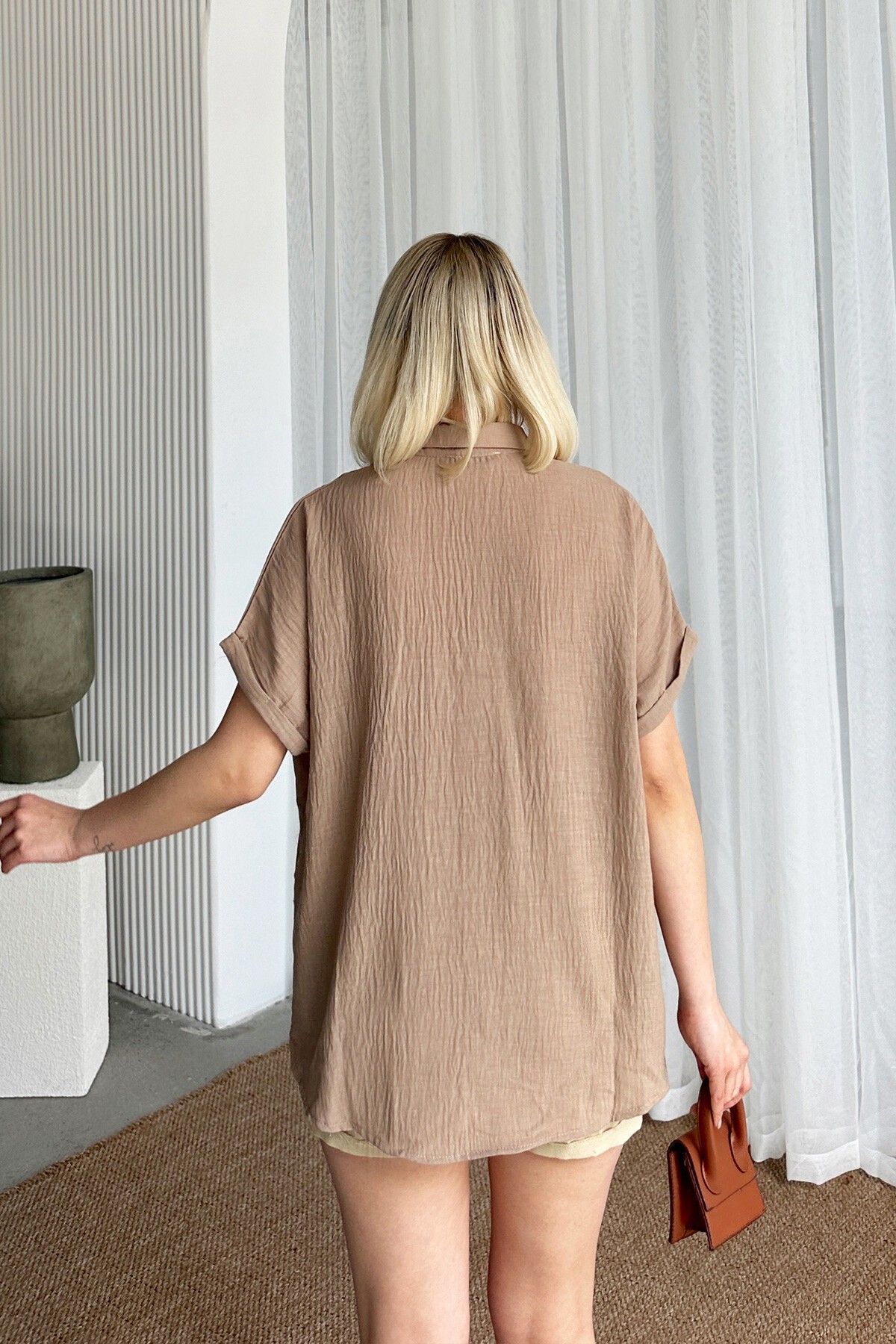 Taş Kroşeta Cepli Oversize Keten Gömlek