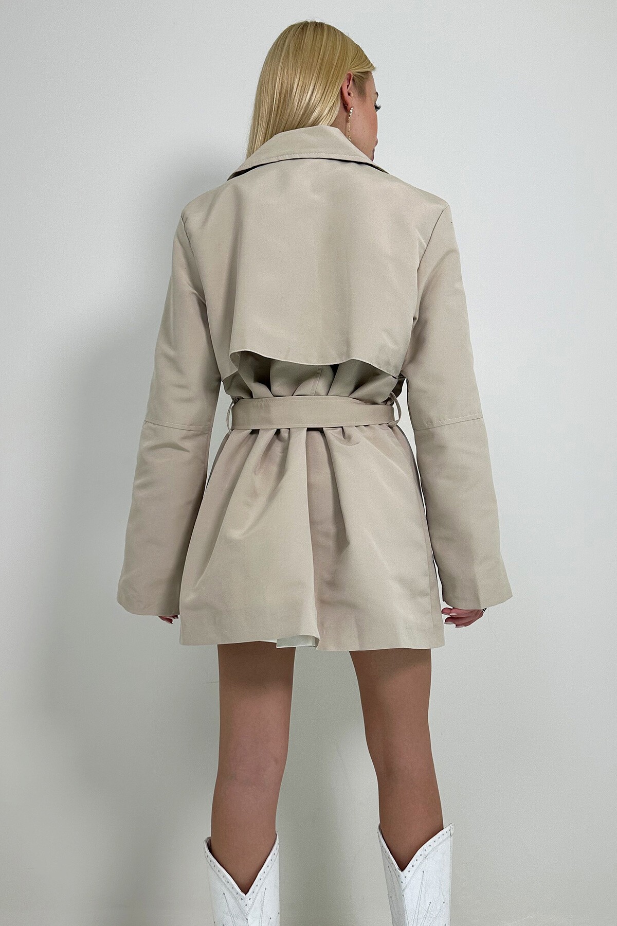 Taş Kruvaze Yaka Beli Kemerli Trençkot