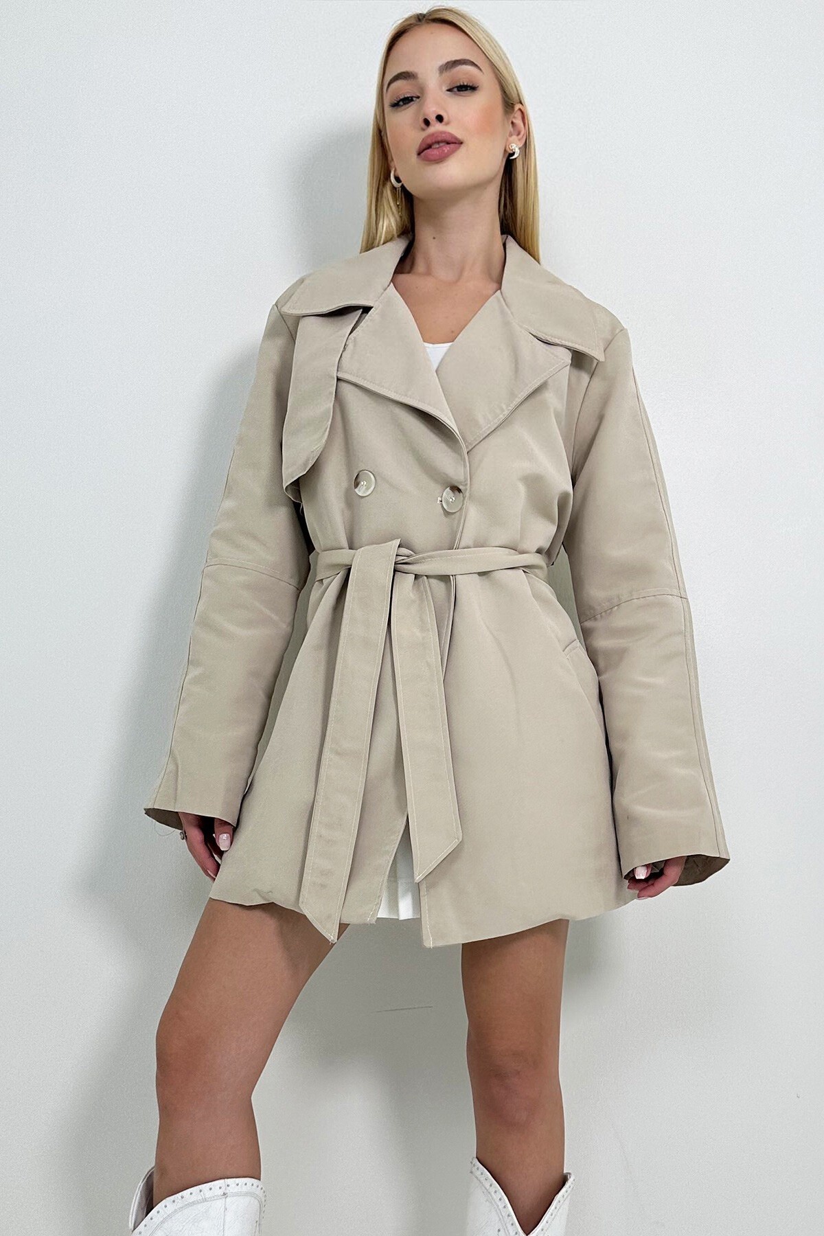 Taş Kruvaze Yaka Beli Kemerli Trençkot