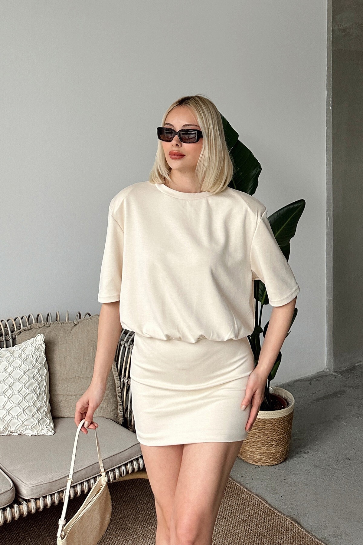 Taş Omuz Vatkalı Bisiklet Yaka Modal Mini Elbise