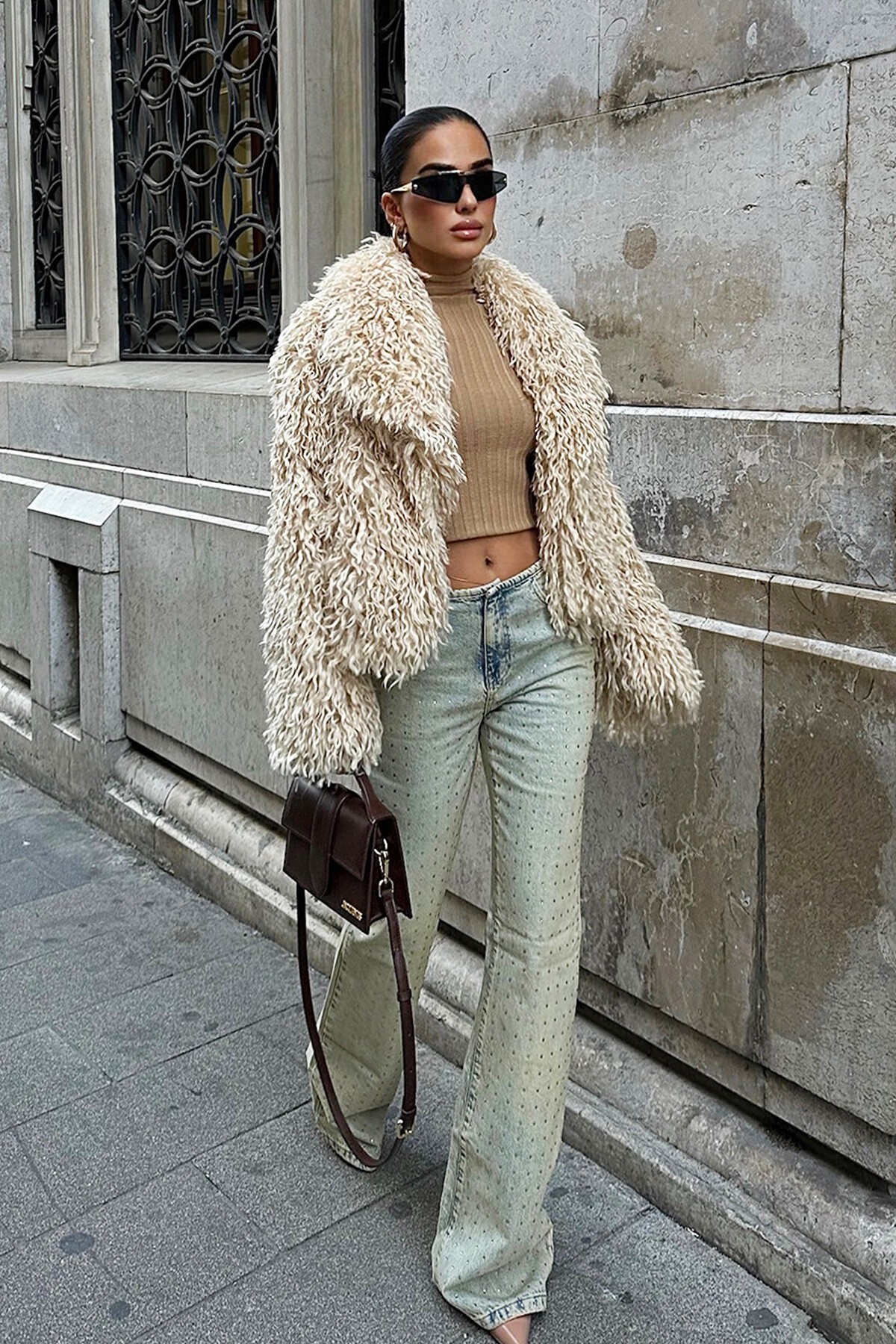 Taş Suni Kürk Kaban