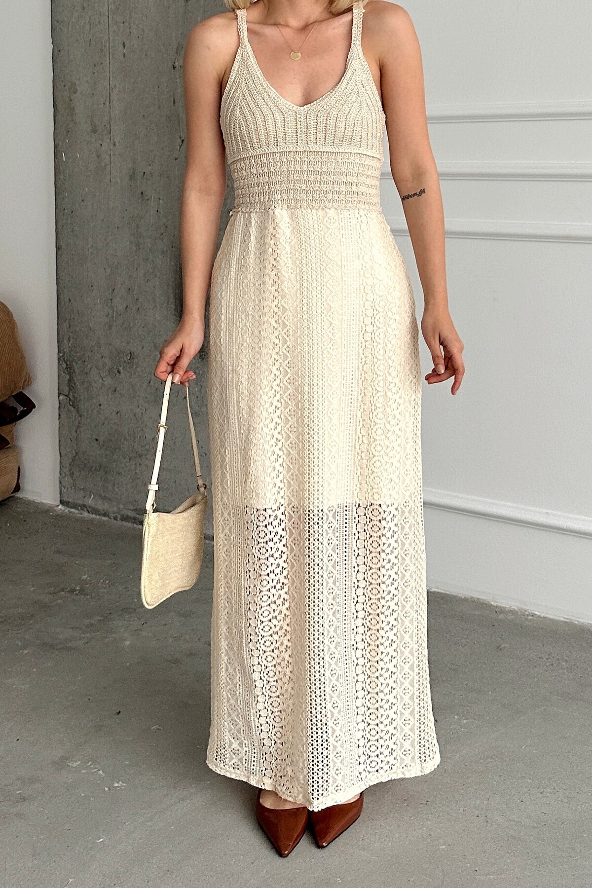 Taş V Yaka İçi Astarlı  Kroşeta Elbise