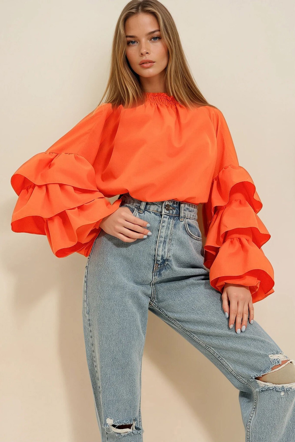 Turuncu Balıkçı Yaka Kolları Kat Volanlı Dokuma Bluz